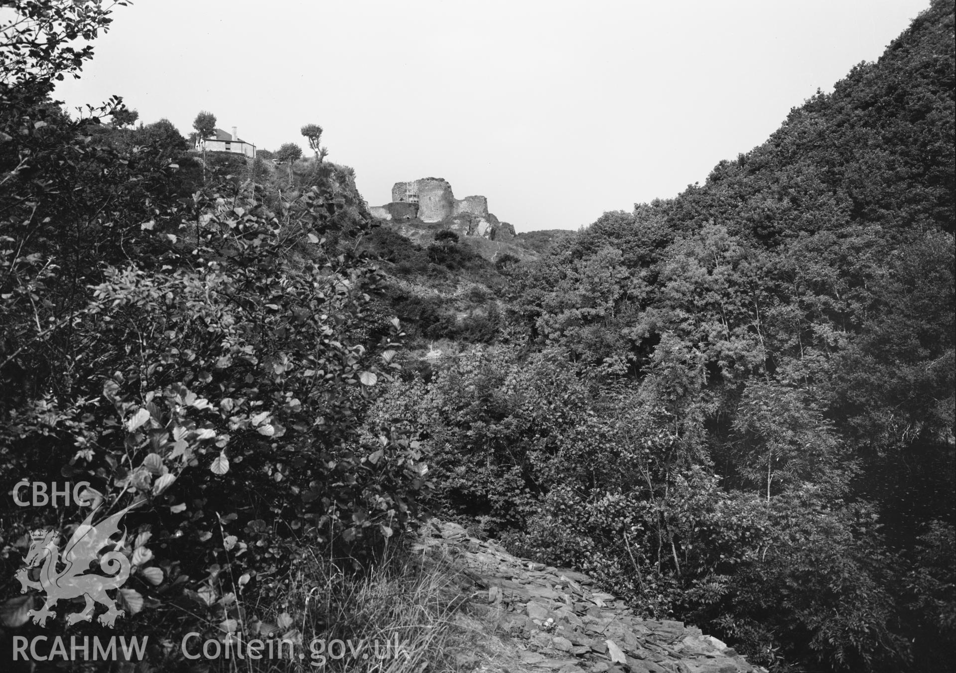 D.O.E photograph of Cilgerran Castle.