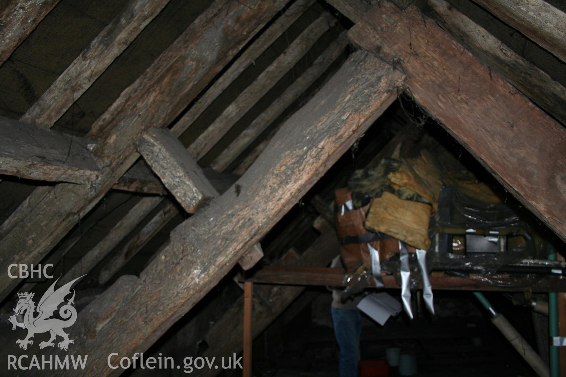 The King's Arms, Abergavenny. Interior, roof-truss over left-unit.
