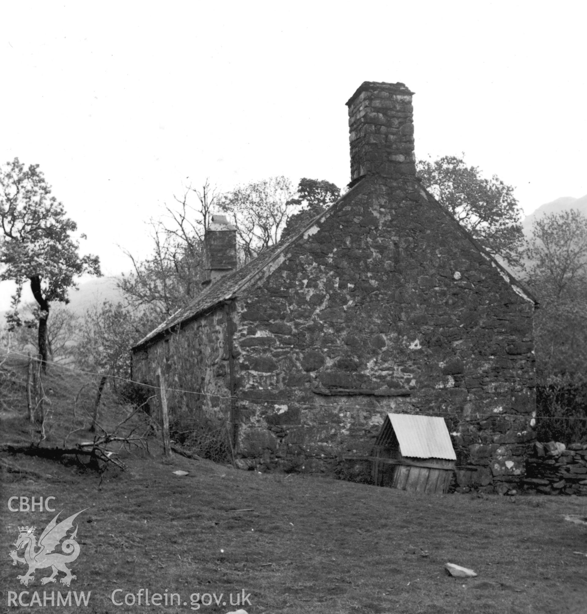 View of the gable end of Hafod Llwfog, Beddgelert.