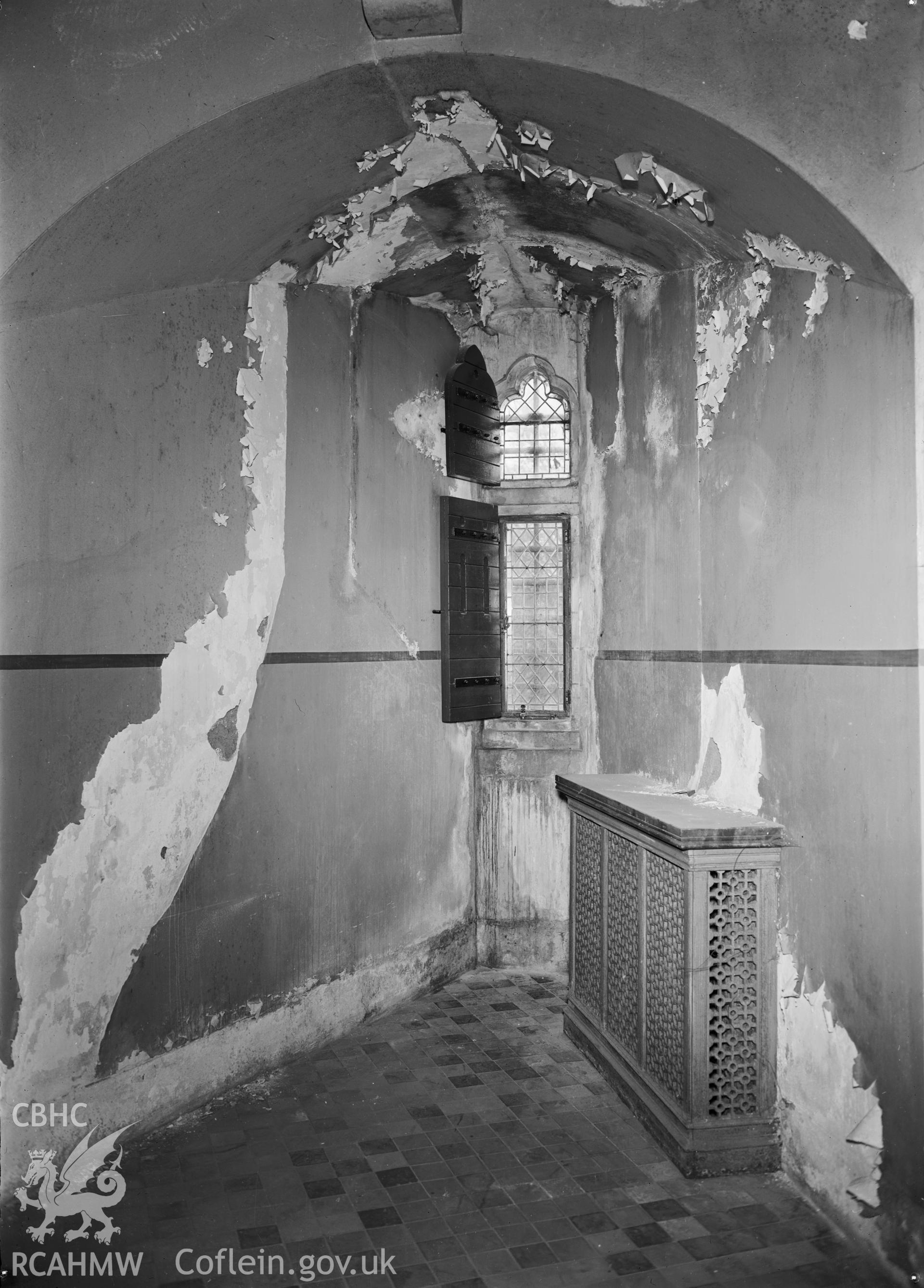 D.O.E photographs of Castell Coch.