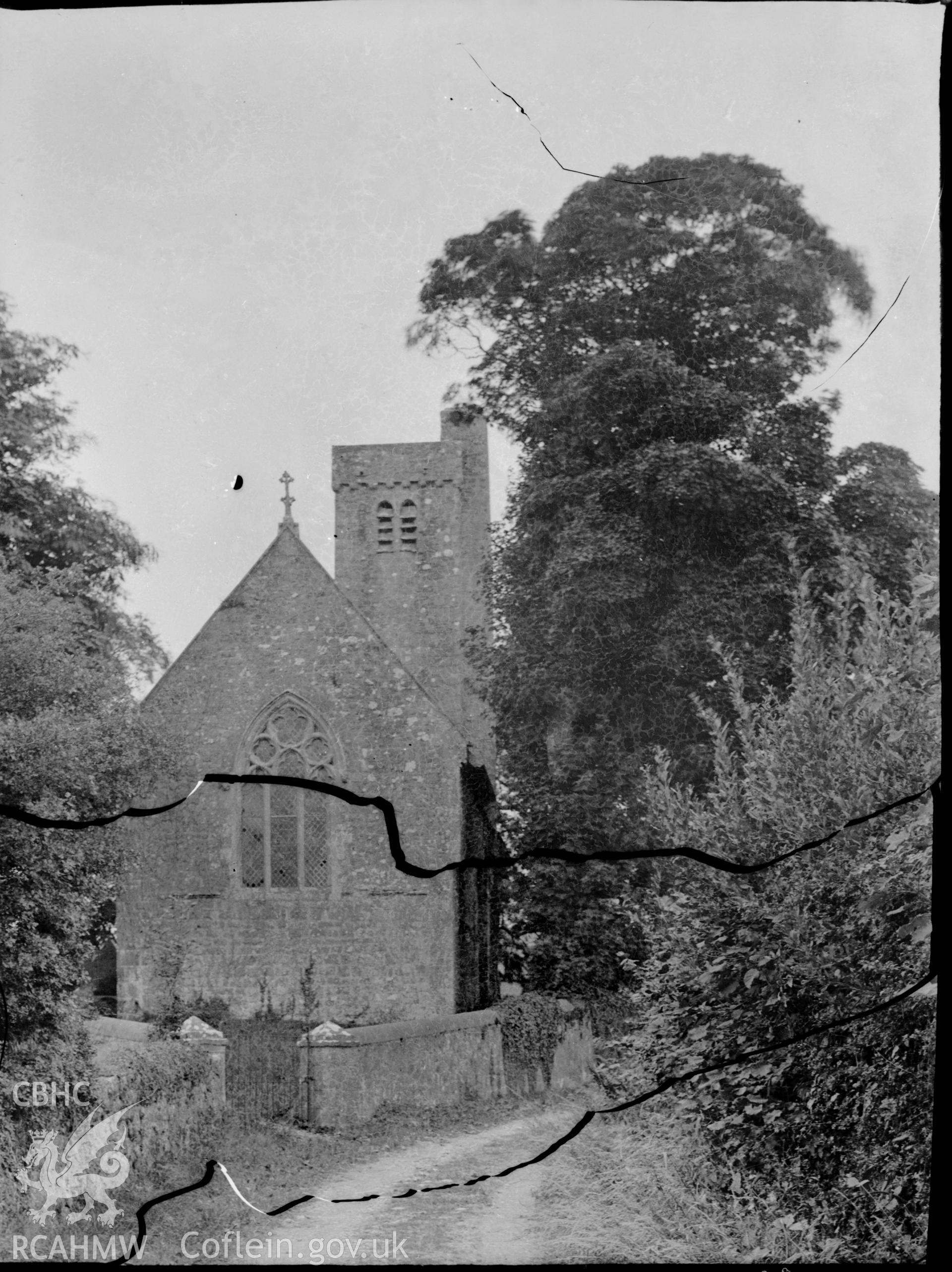 Black and white photo showing St Mary's Church, Haverfordwest.