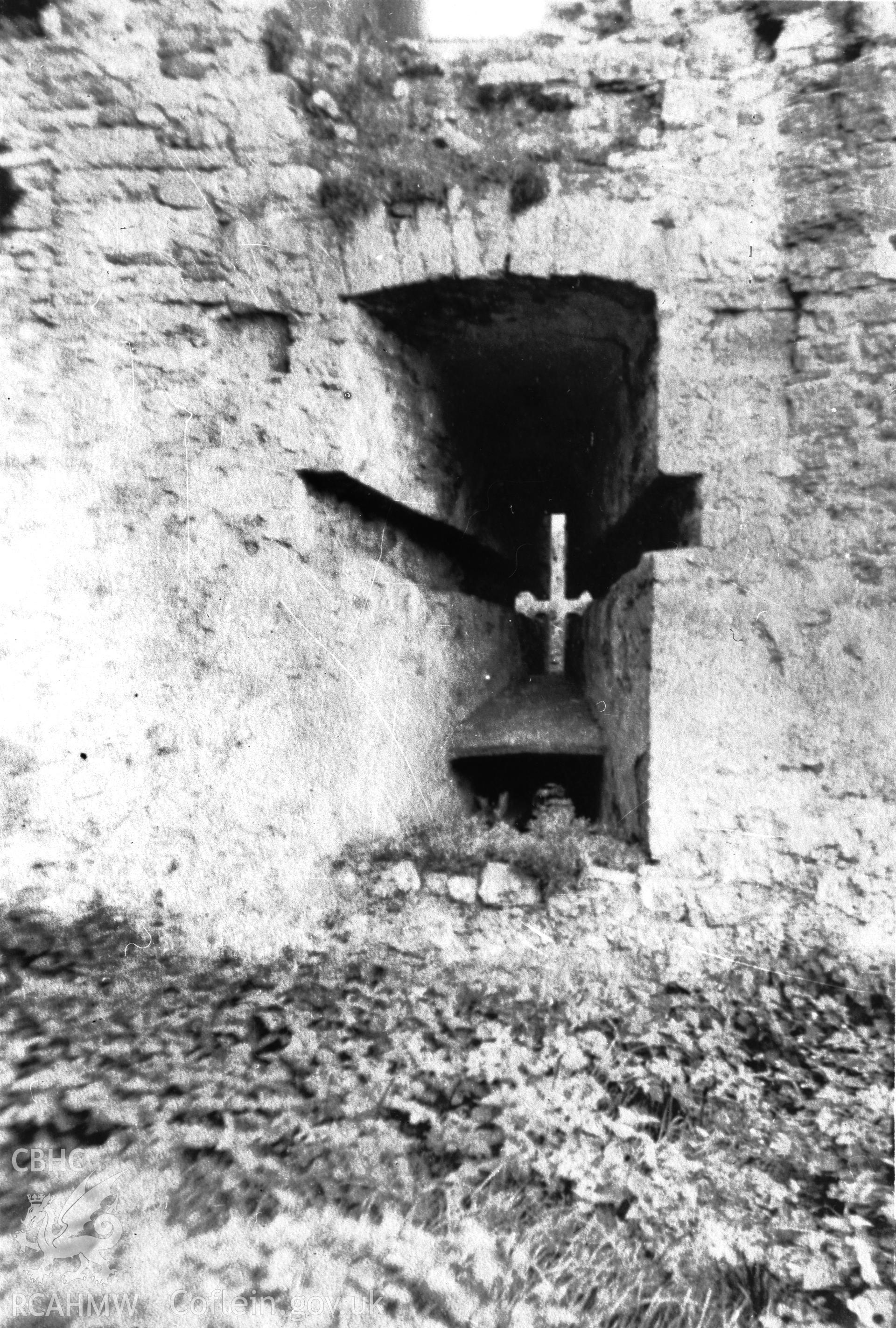 D.O.E photograph of Raglan Castle.