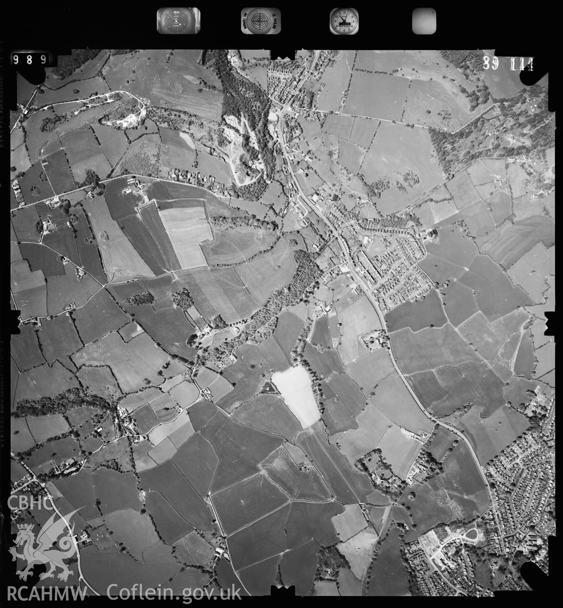 Digitized copy of an aerial photograph showing the Cadole area, taken by Ordnance Survey, 1989.