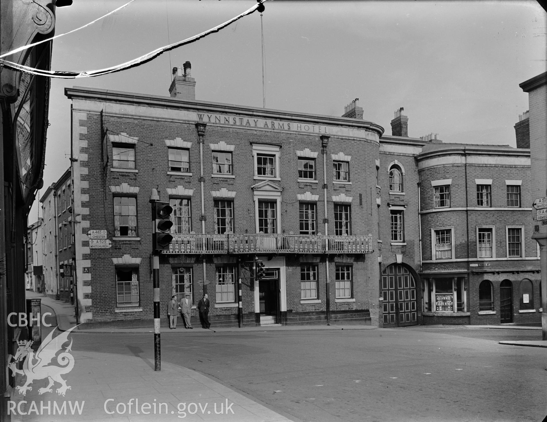 Black and white photograph showing the Wynnstay Arms Hotel, Wrexham