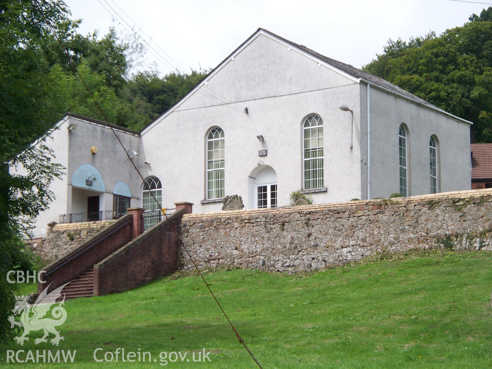 Main south-east gable-end front & NE side.