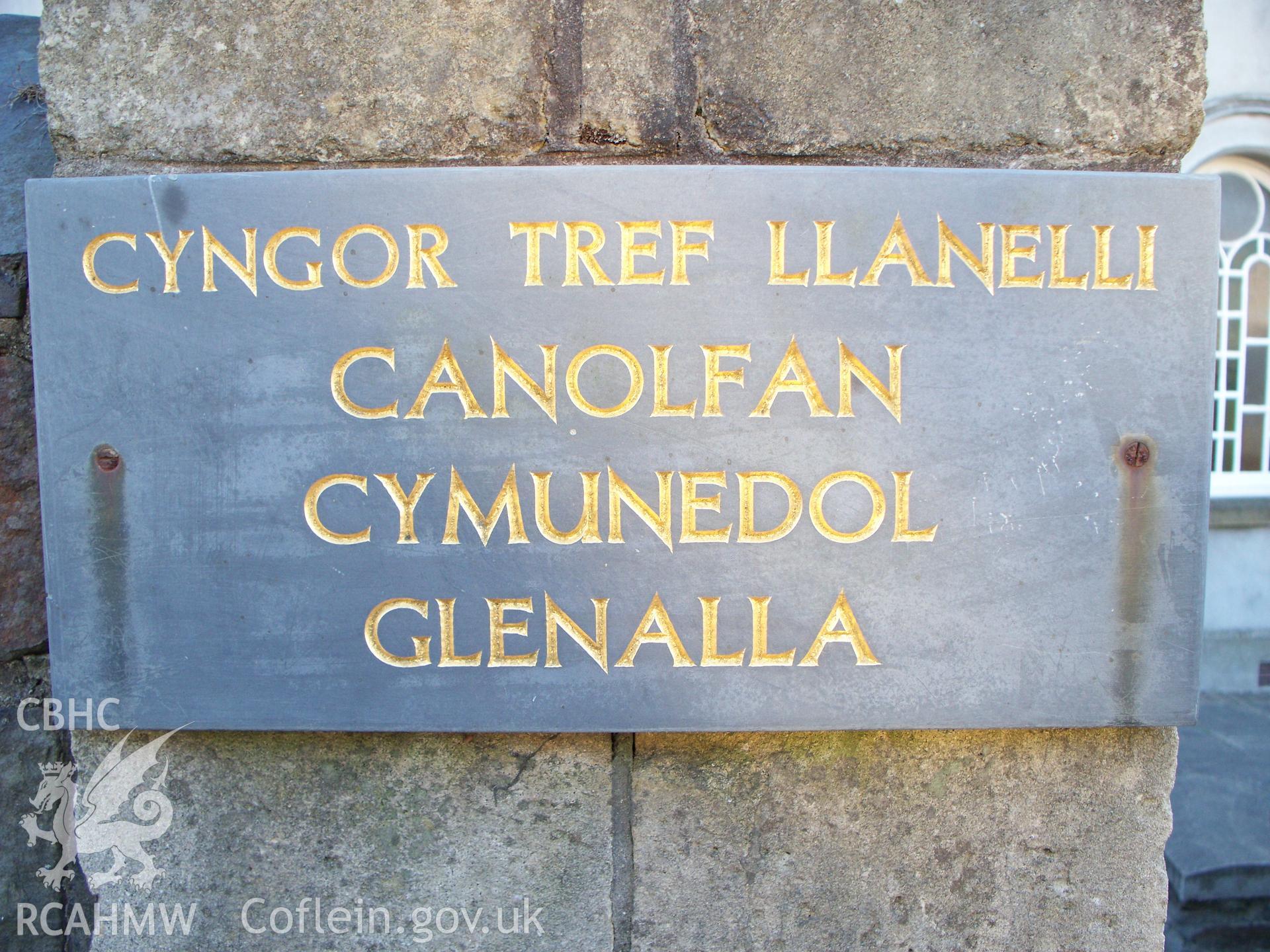 Llanelli Town Council Glenalla Community Centre notice on gate piers.