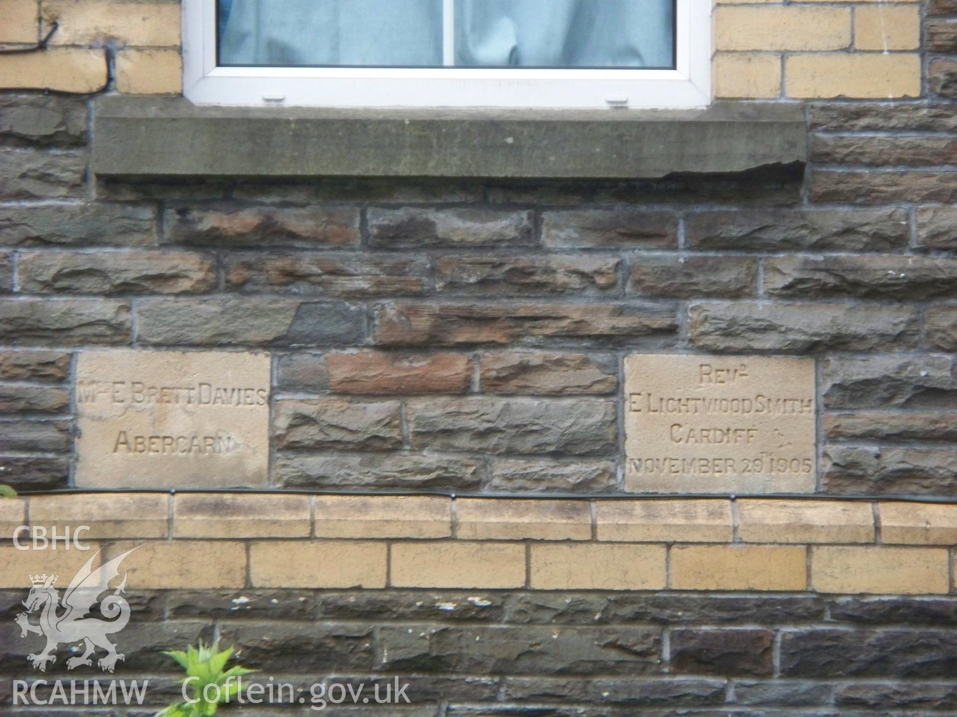 November 1905 foundation stones, Mrs E. Brett Davies & Smith.