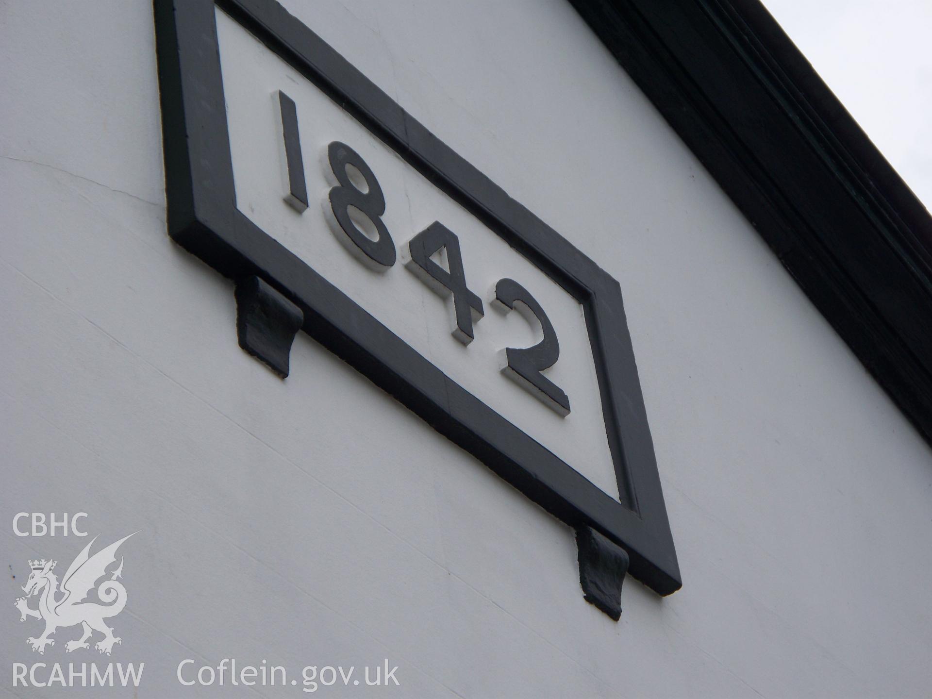 1842 date plaque on NW fa?ade