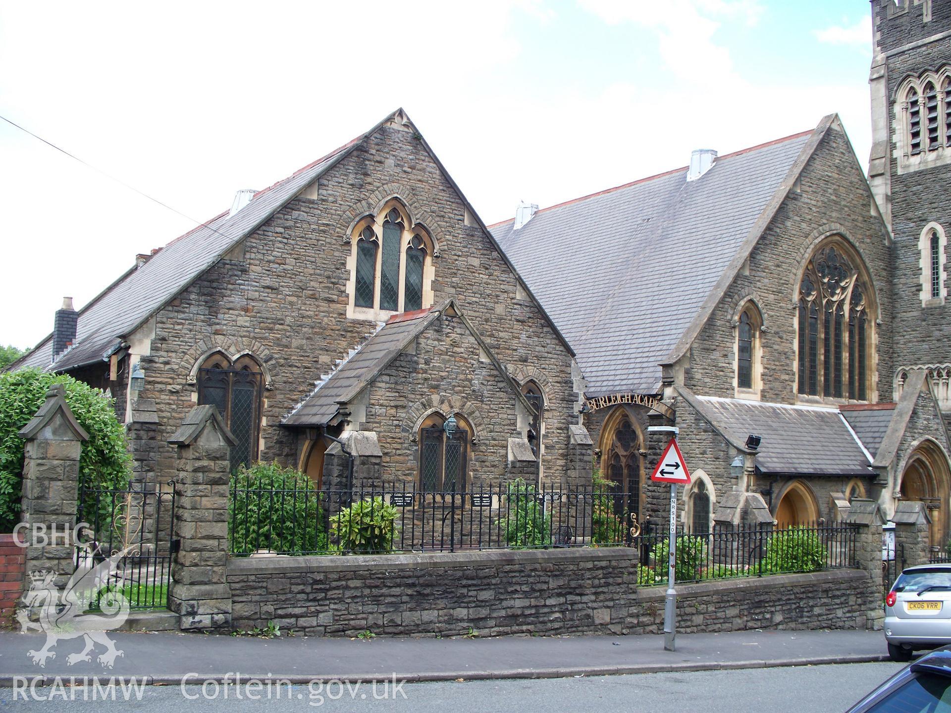 Main SE fa?ade of the 1904 Sunday School/Chapel by Habershon, Fawckner & Co.