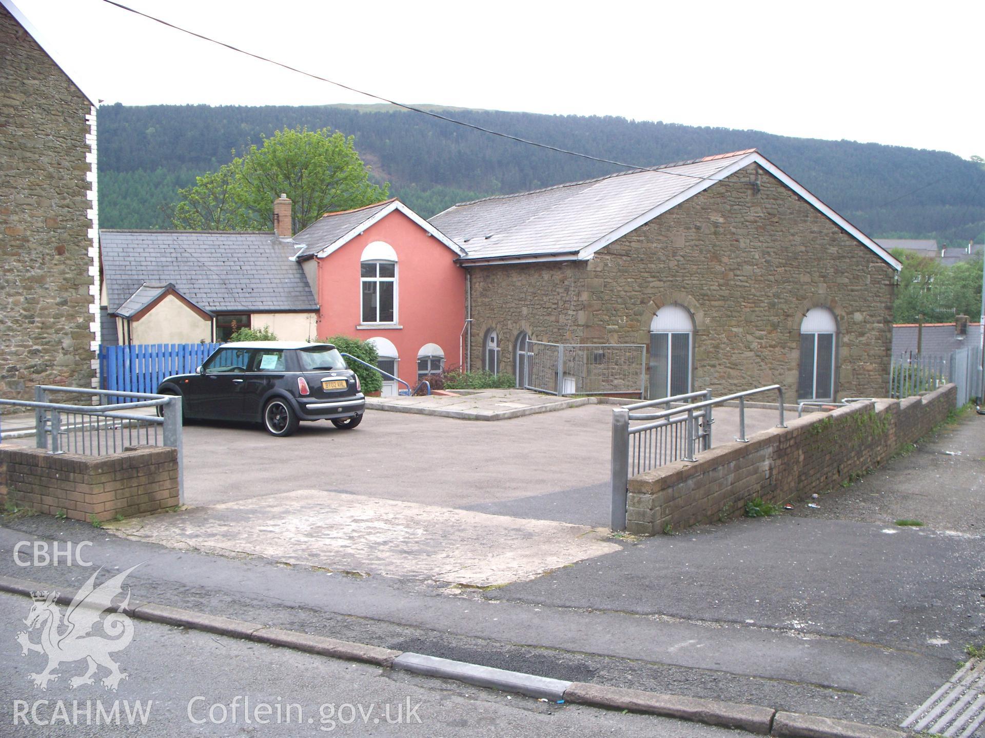 SW gable-end & NW entrance side with Sunday School & Chapel House.