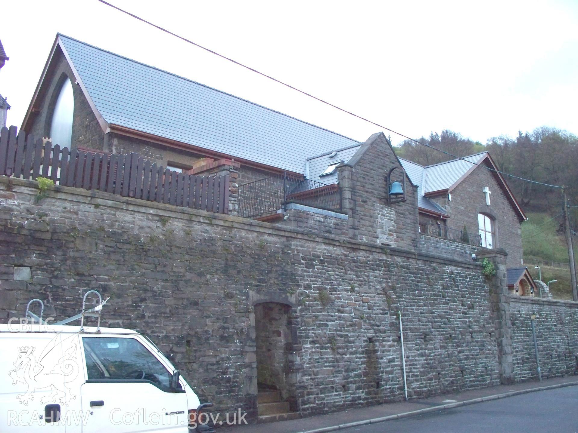 Crumlin Road (SW) fa?ade from the west.
