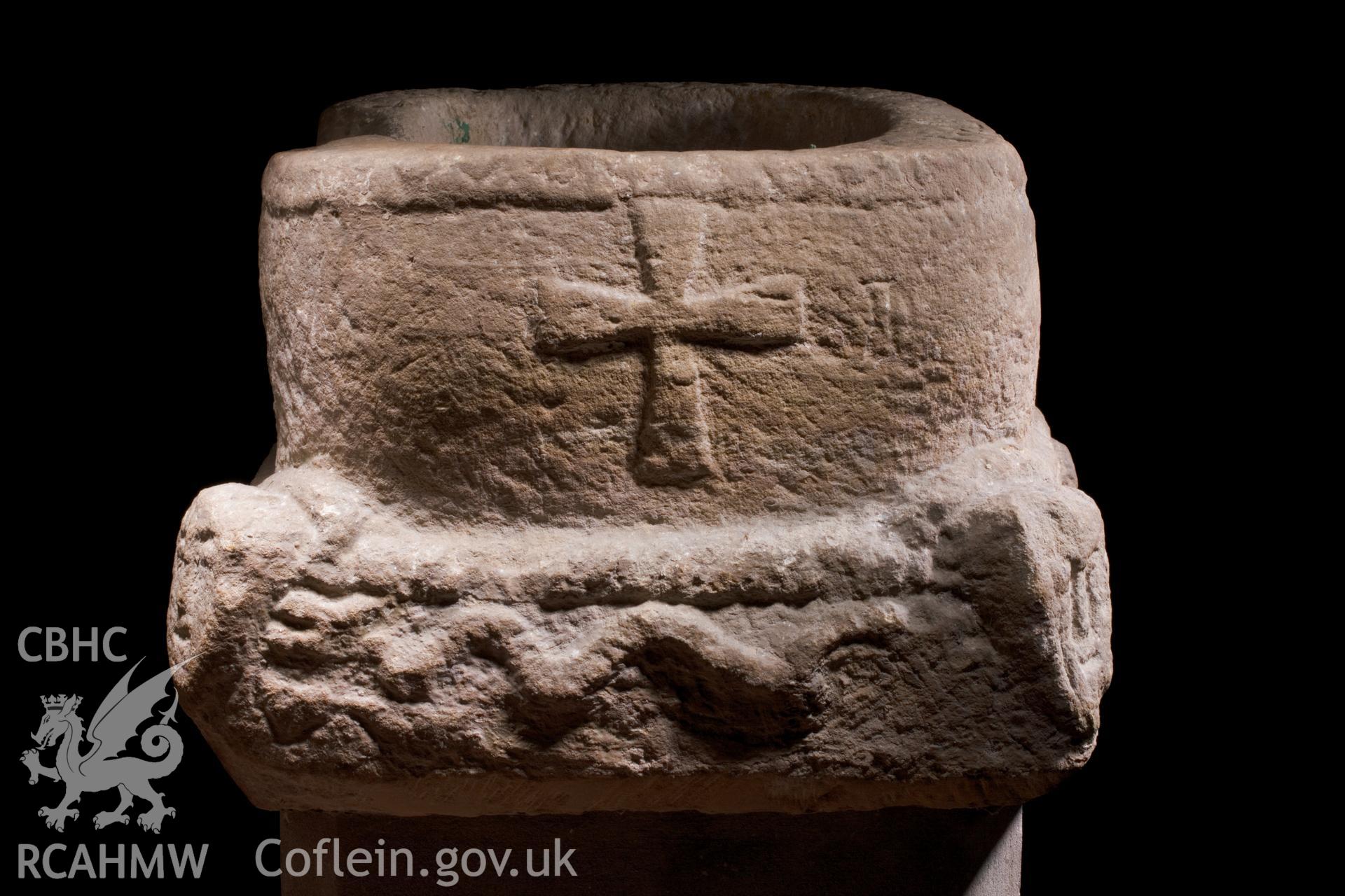 C12th font, cross and serpent.