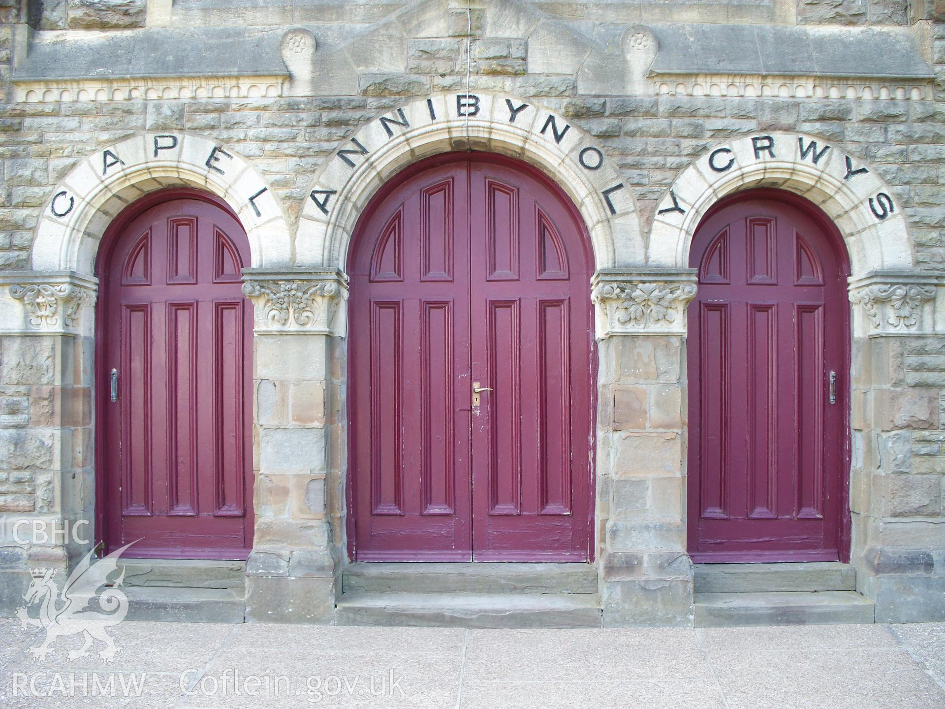 Main entrance doors with Capel Annibynol Y Crwys above.