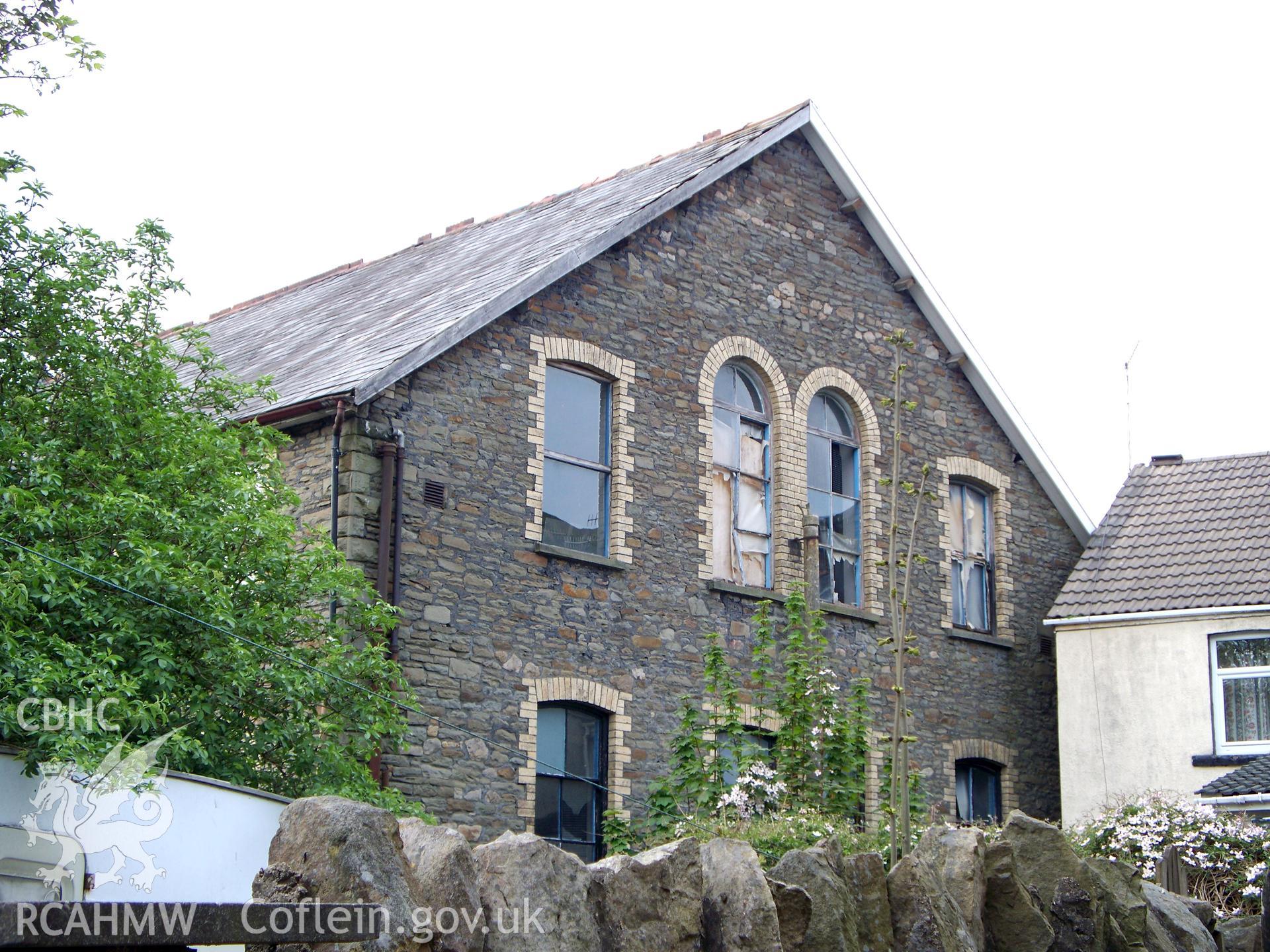 South-east gable-end from the SE.