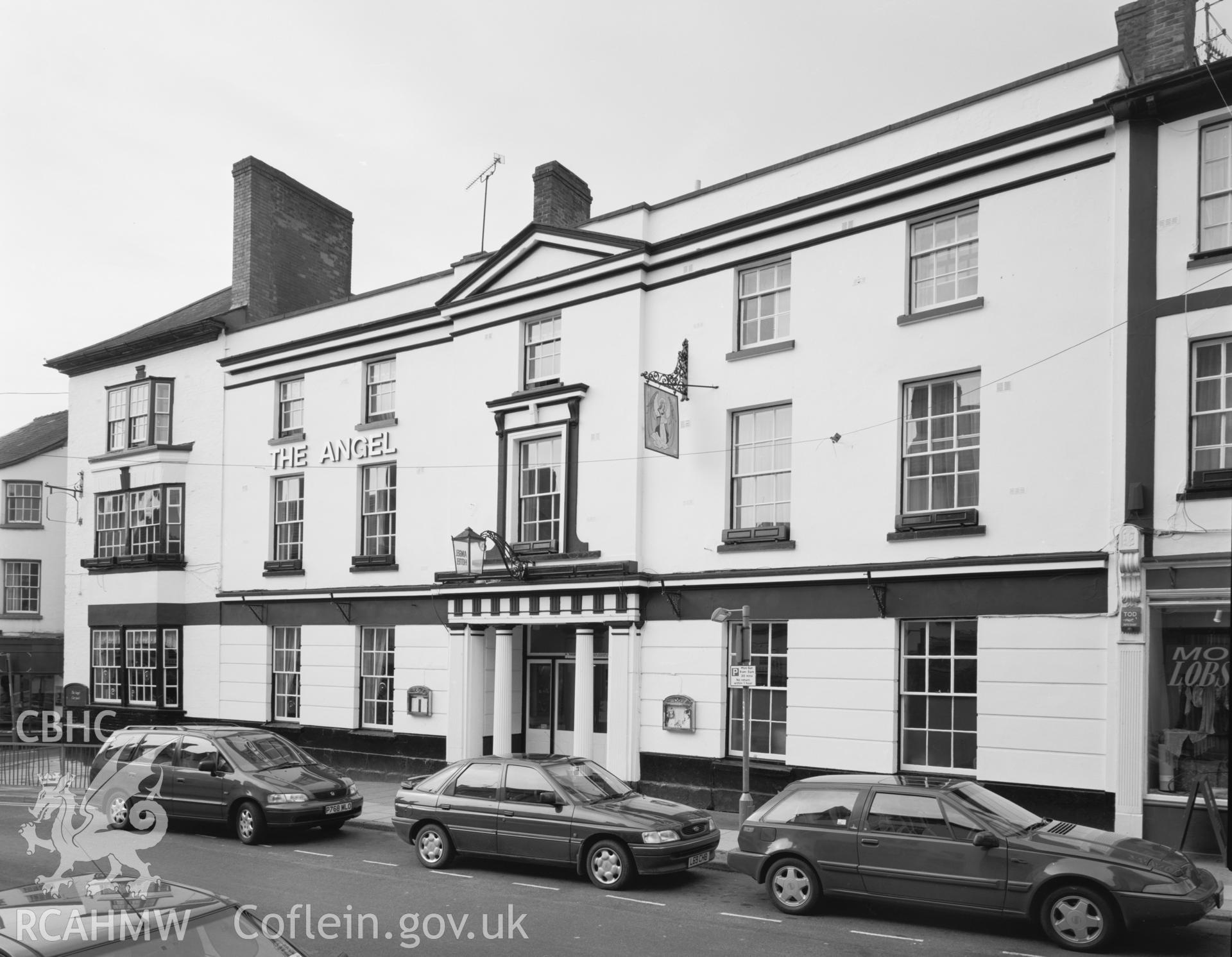 Exterior, main elevation. NA/GEN/98/046