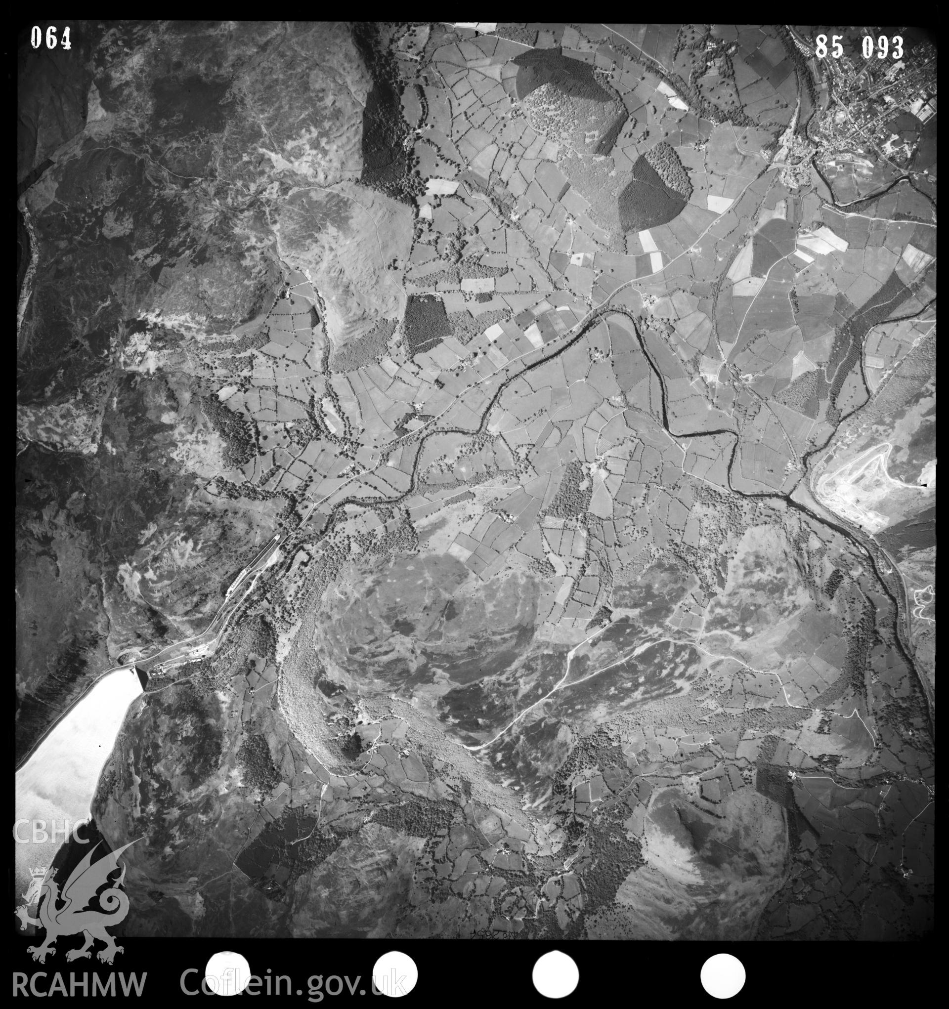Digitized copy of an aerial photograph showing an area SN86/96, taken by Ordnance Survey, 1985.