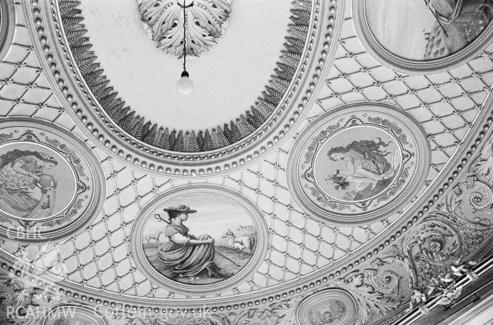 Interior, ceiling detail. NA/GEN/89/114e