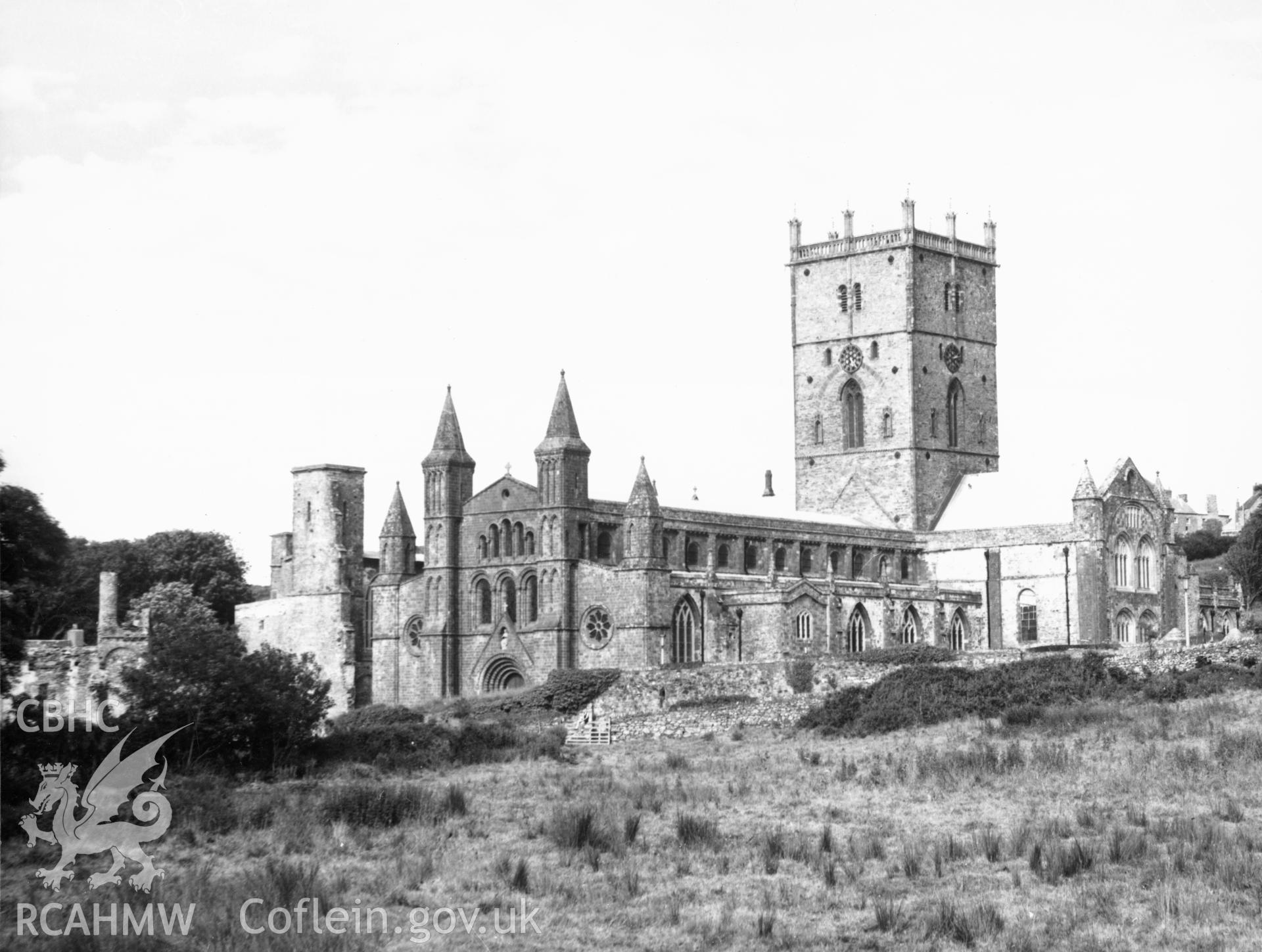1 b/w print showing view of St David's Cathedral, Pembrokeshire; collated by the former Central Office of Information.