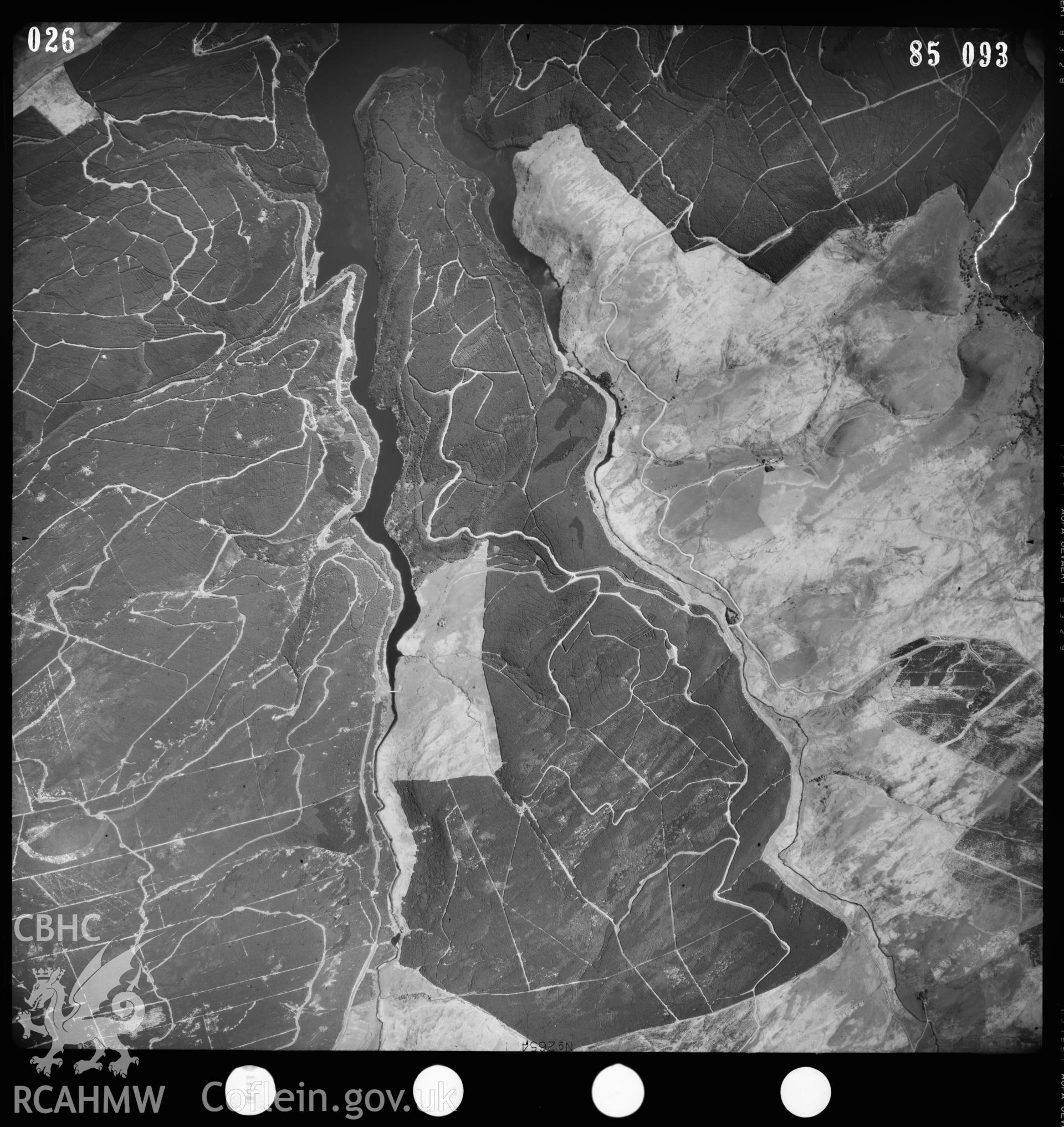 Digitized copy of an aerial photograph showing area SN85/95, taken by Ordnance Survey, 1985