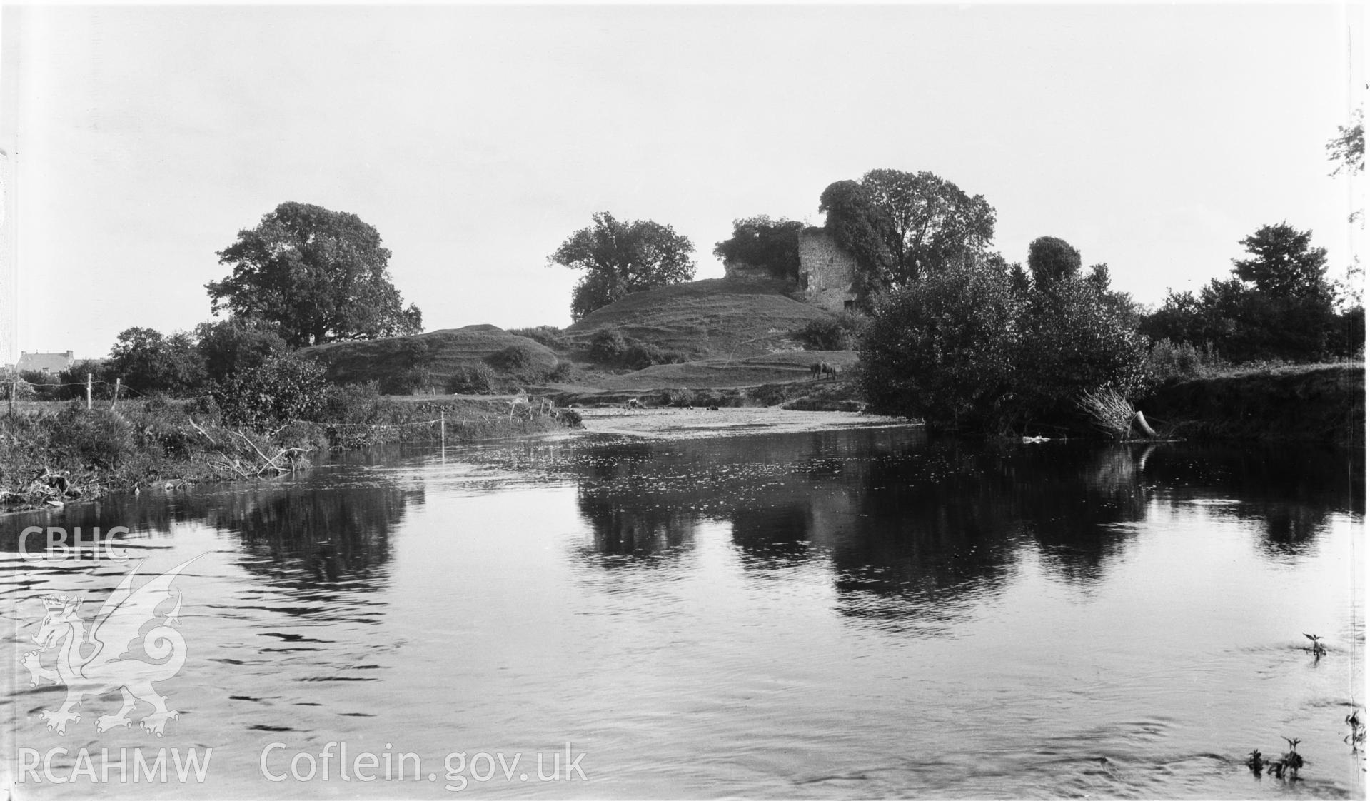 General view from the river