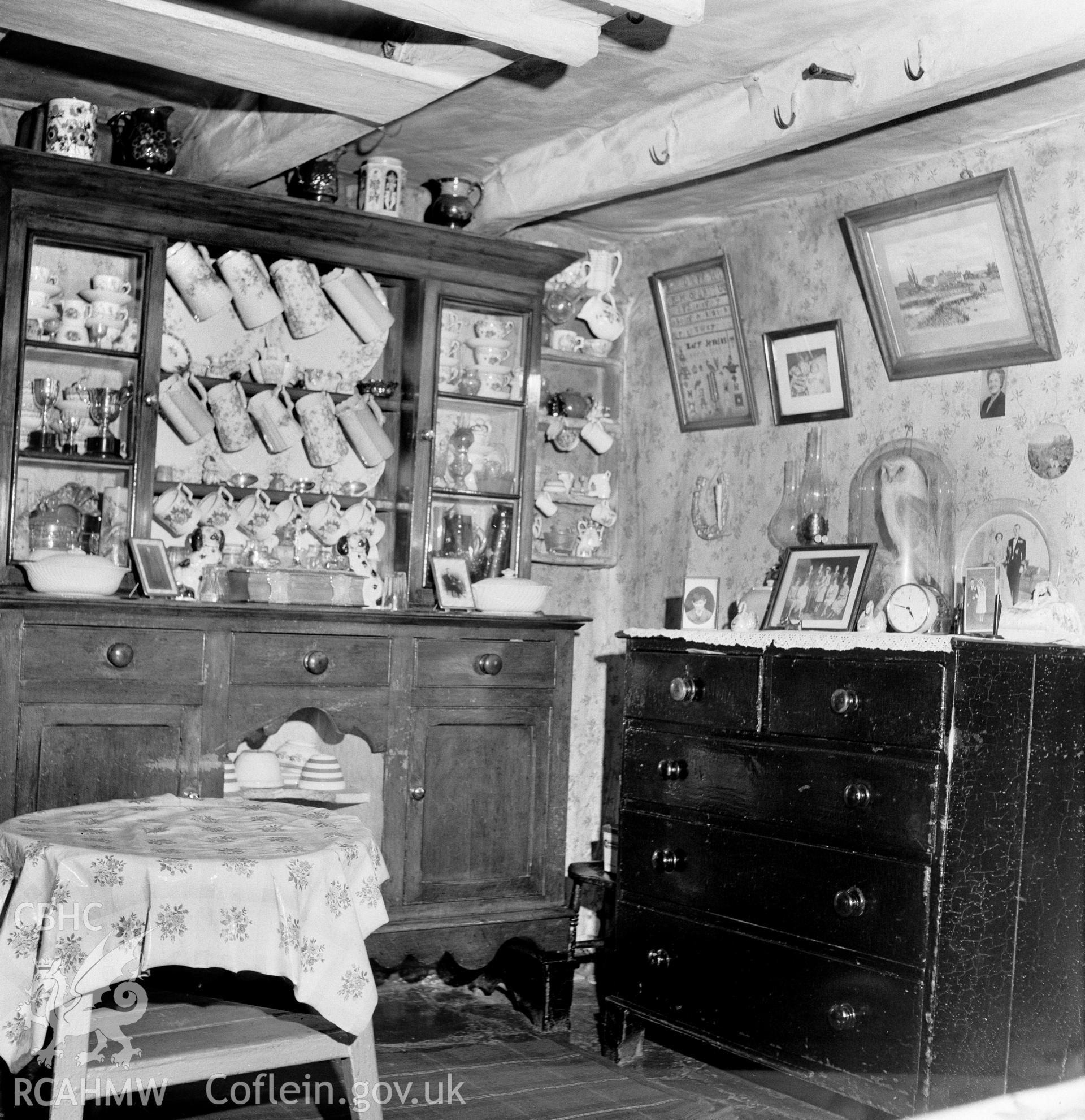 General internal view.