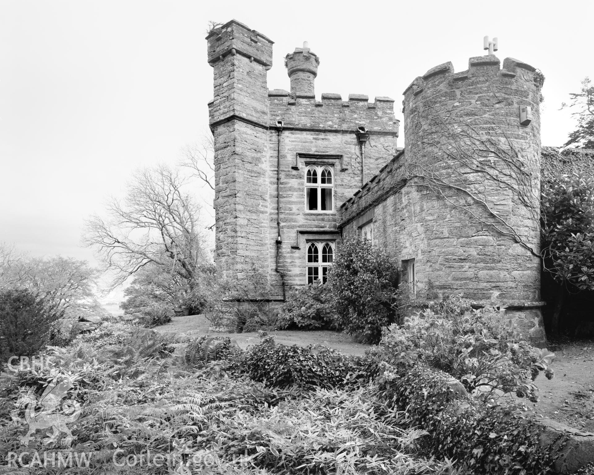 Exterior view of Glandyfi Castle.