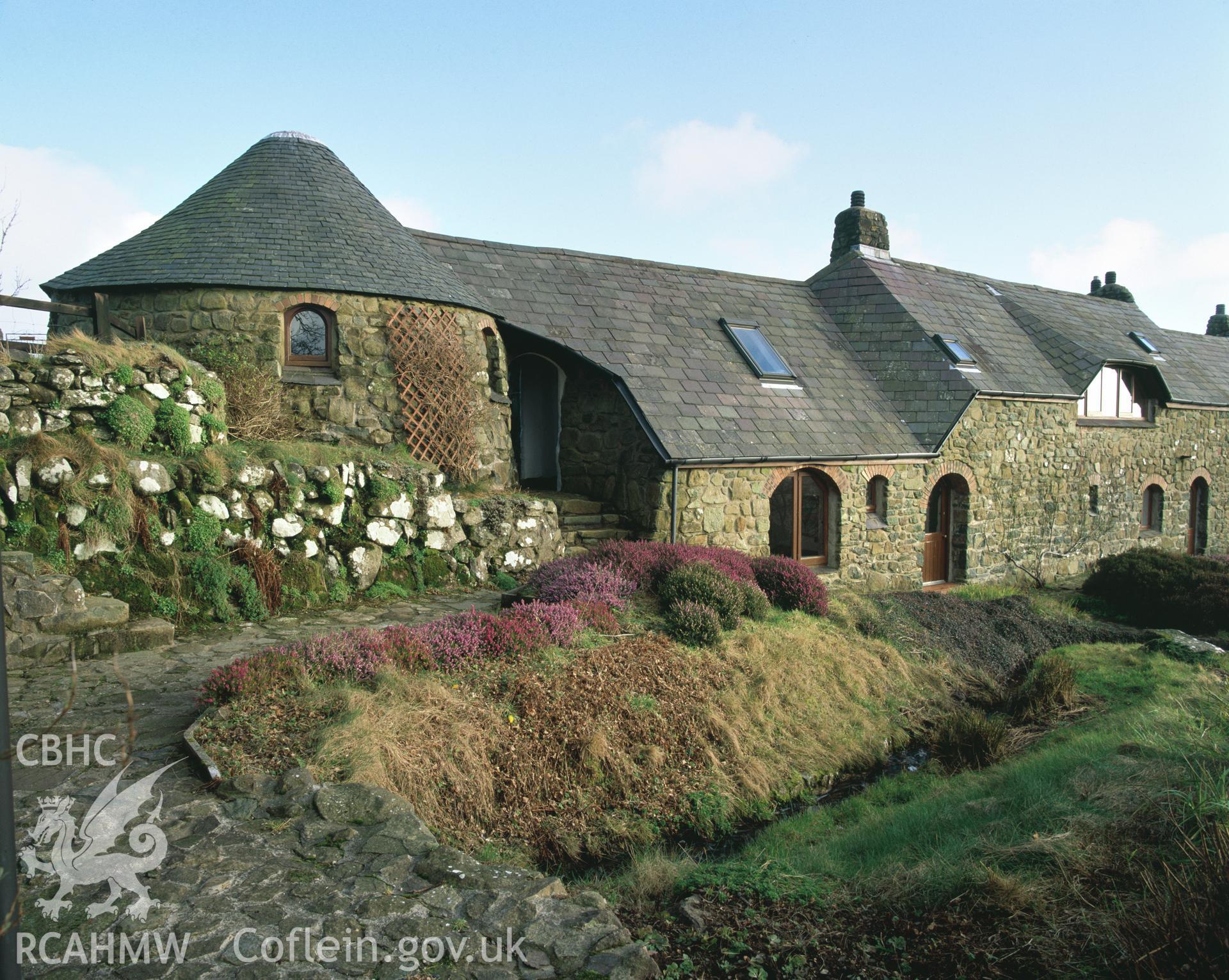 RCAHMW colour transparency showing Ffald-y-brenin chapel, taken by Iain Wright, 2003.