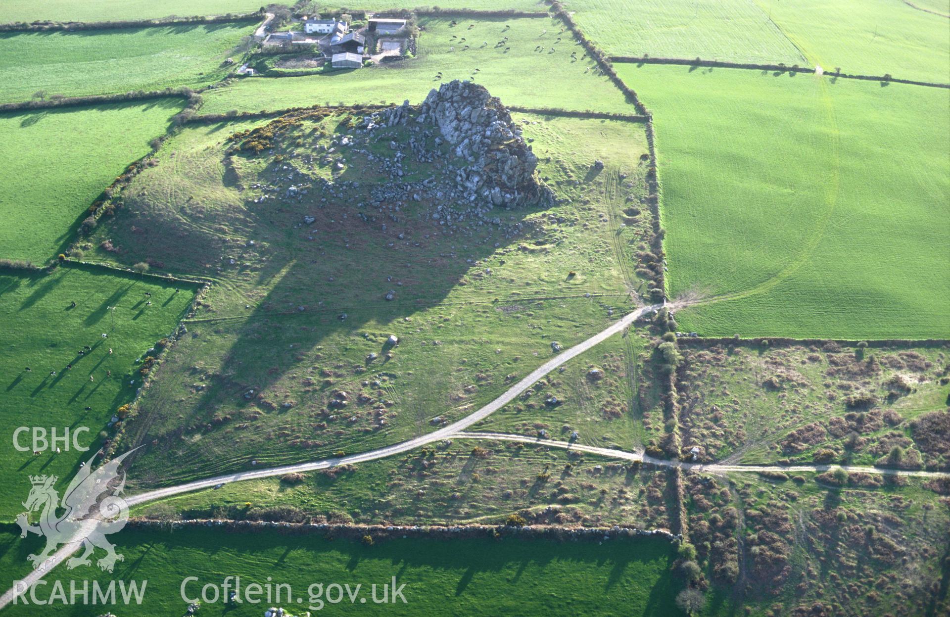 RCAHMW colour slide oblique aerial photograph of Little Trefgarne Wood Camp, Wolfscastle, taken by C.R.Musson on the 27/02/1996