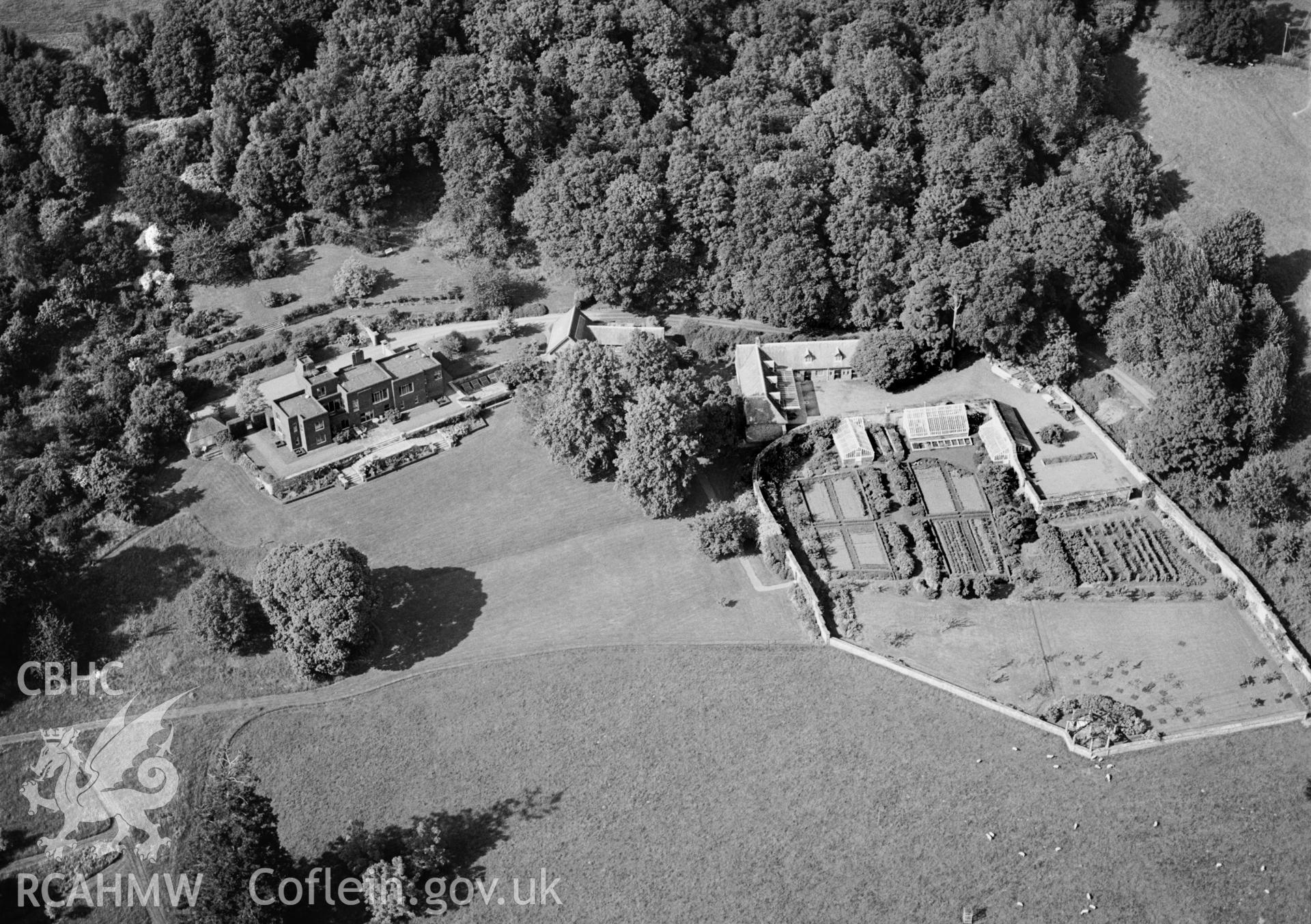RCAHMW Black and white oblique aerial photograph of Llanstephan House, Glasbury, taken on 19/06/1998 by Toby Driver