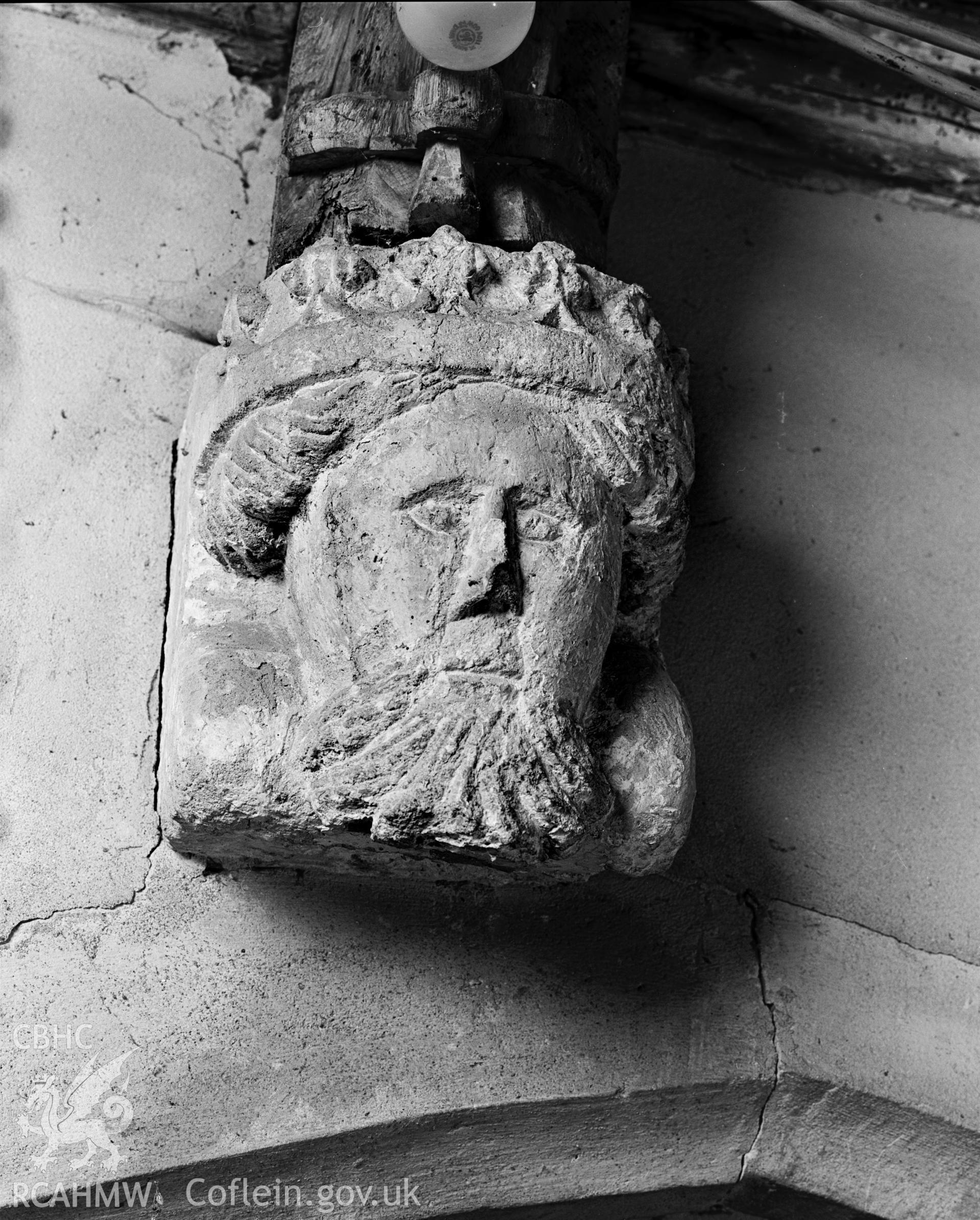 Interior, Corbel (3) King. NA/MM/95/085