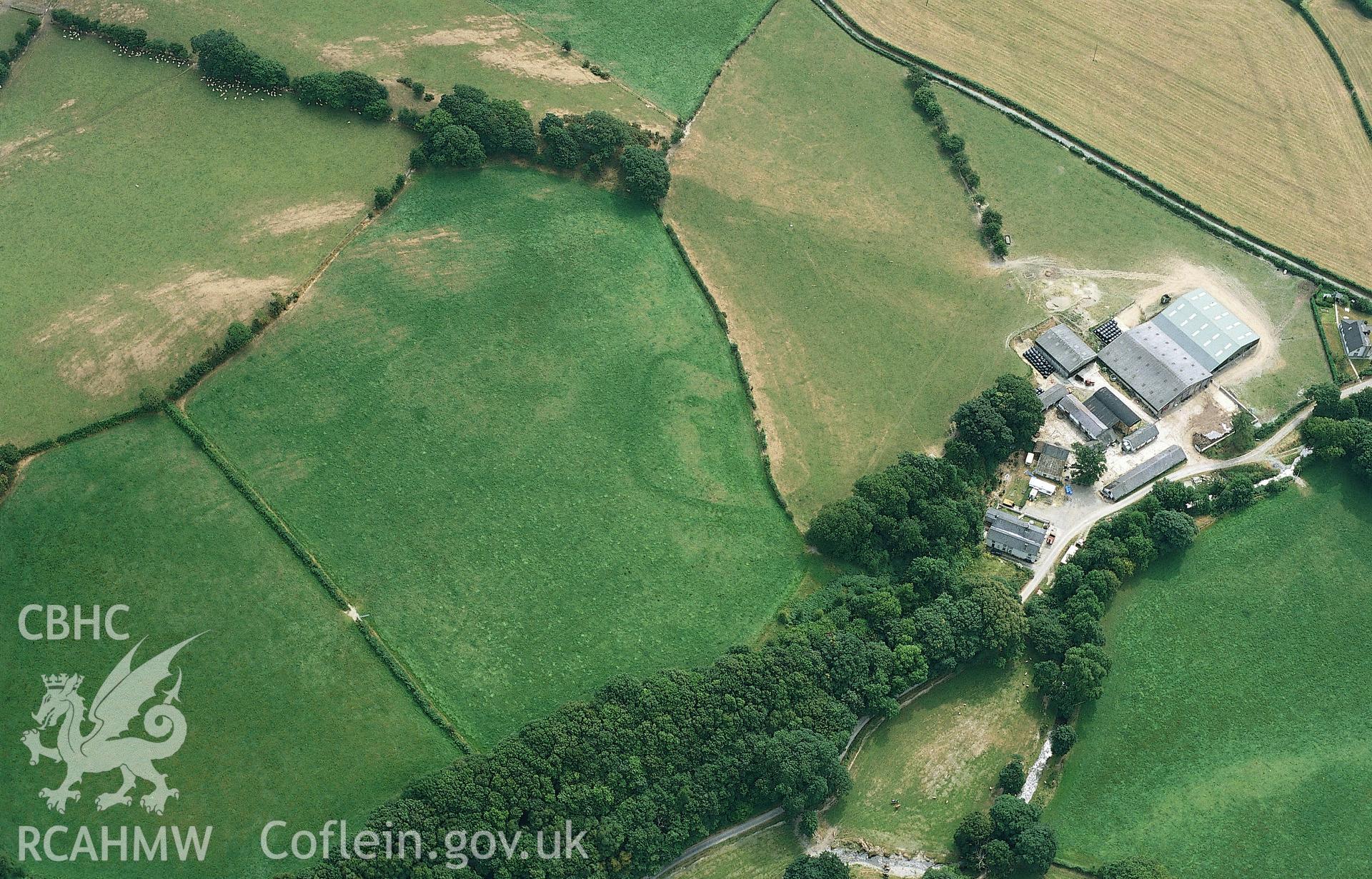 RCAHMW colour slide oblique aerial photograph of Cyncoed, Melindwr, taken on 02/08/1999 by Toby Driver.