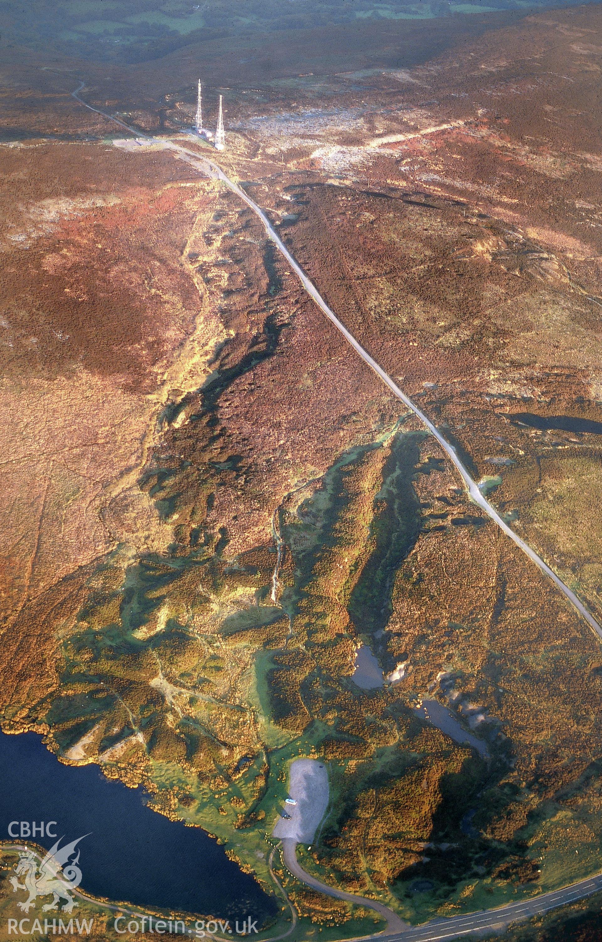 RCAHMW colour slide oblique aerial photograph of Pen-ffordd-goch Iron and Coal Workings, Blaenavon, taken on 18/10/1999 by Toby Driver