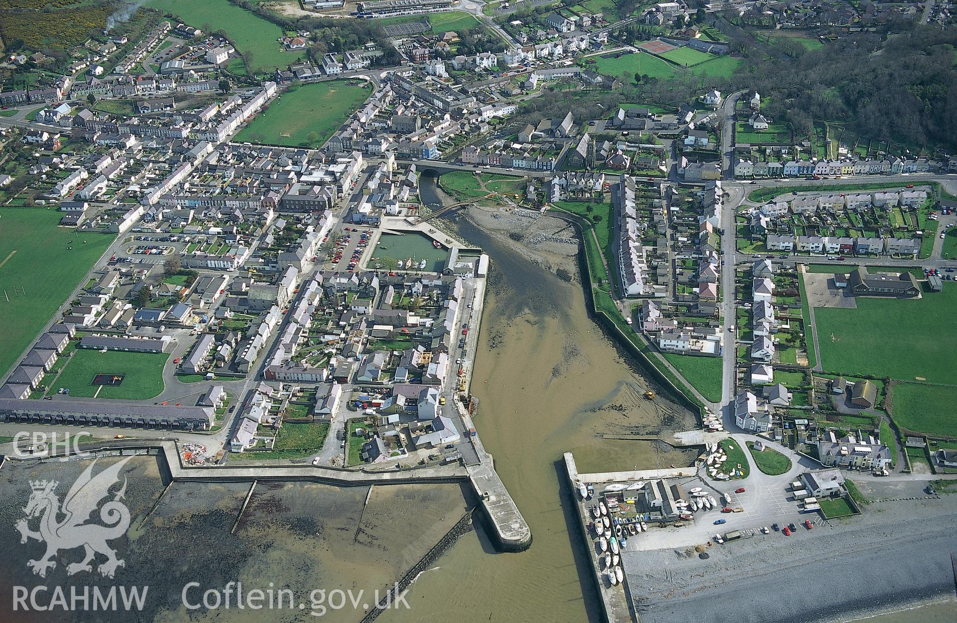 RCAHMW colour slide oblique aerial photograph of Aberaeron, taken on 31/03/1998 by Toby Driver