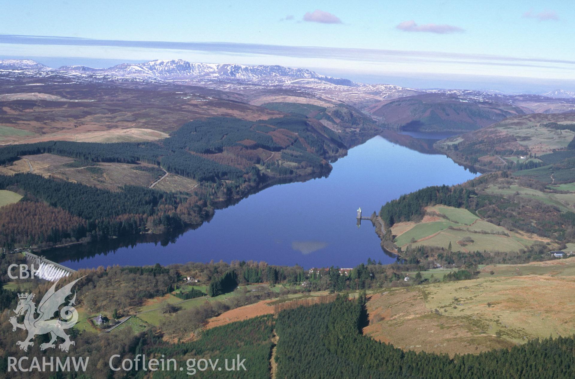 RCAHMW colour oblique aerial photograph of Lake Vyrnwy, taken by C R Musson on 13/03/1995