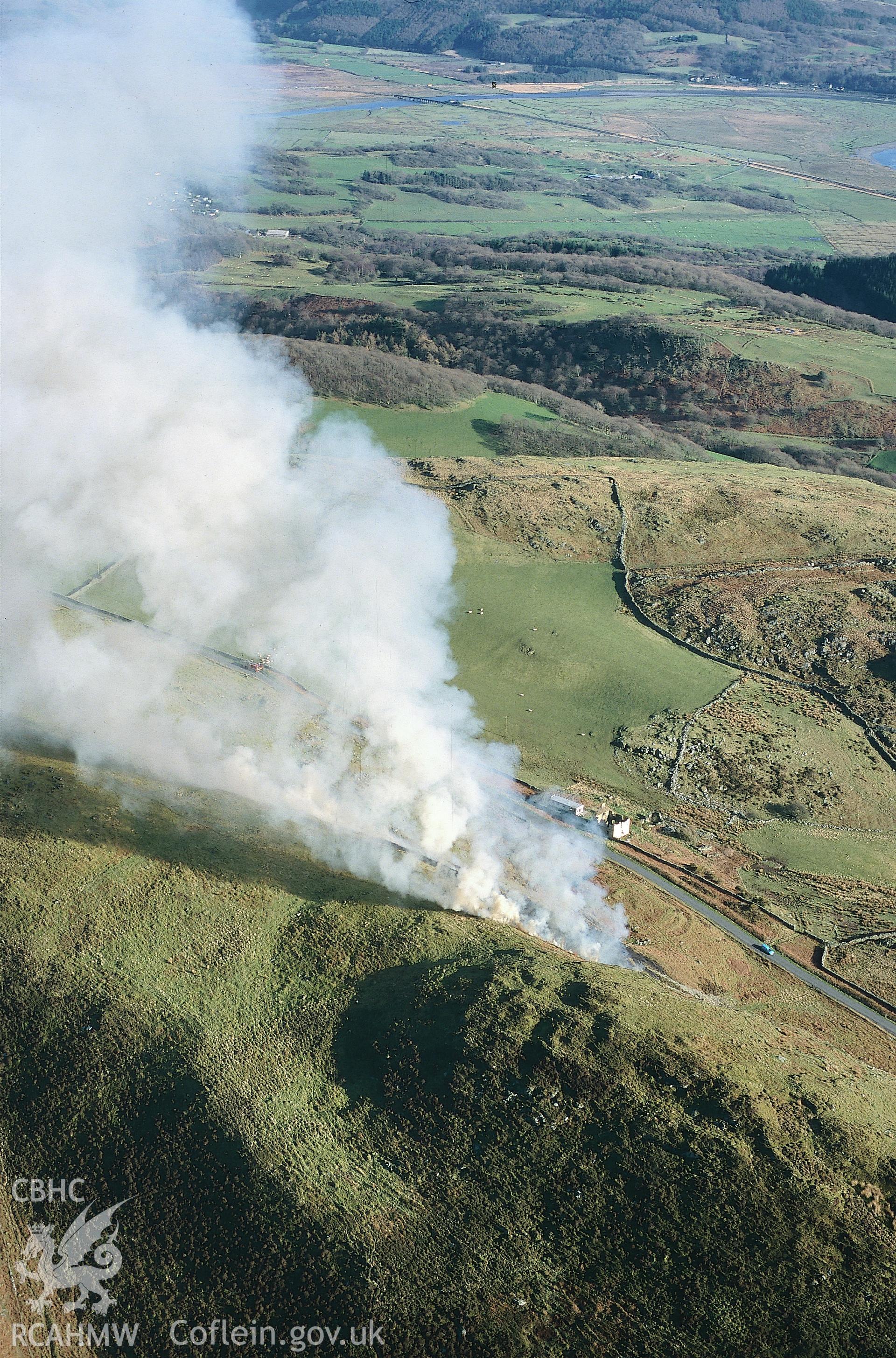 RCAHMW colour slide oblique aerial photograph of Llyn Barfog, Mynydd Y Llyn, Towyn, taken on 17/03/1999 by Toby Driver