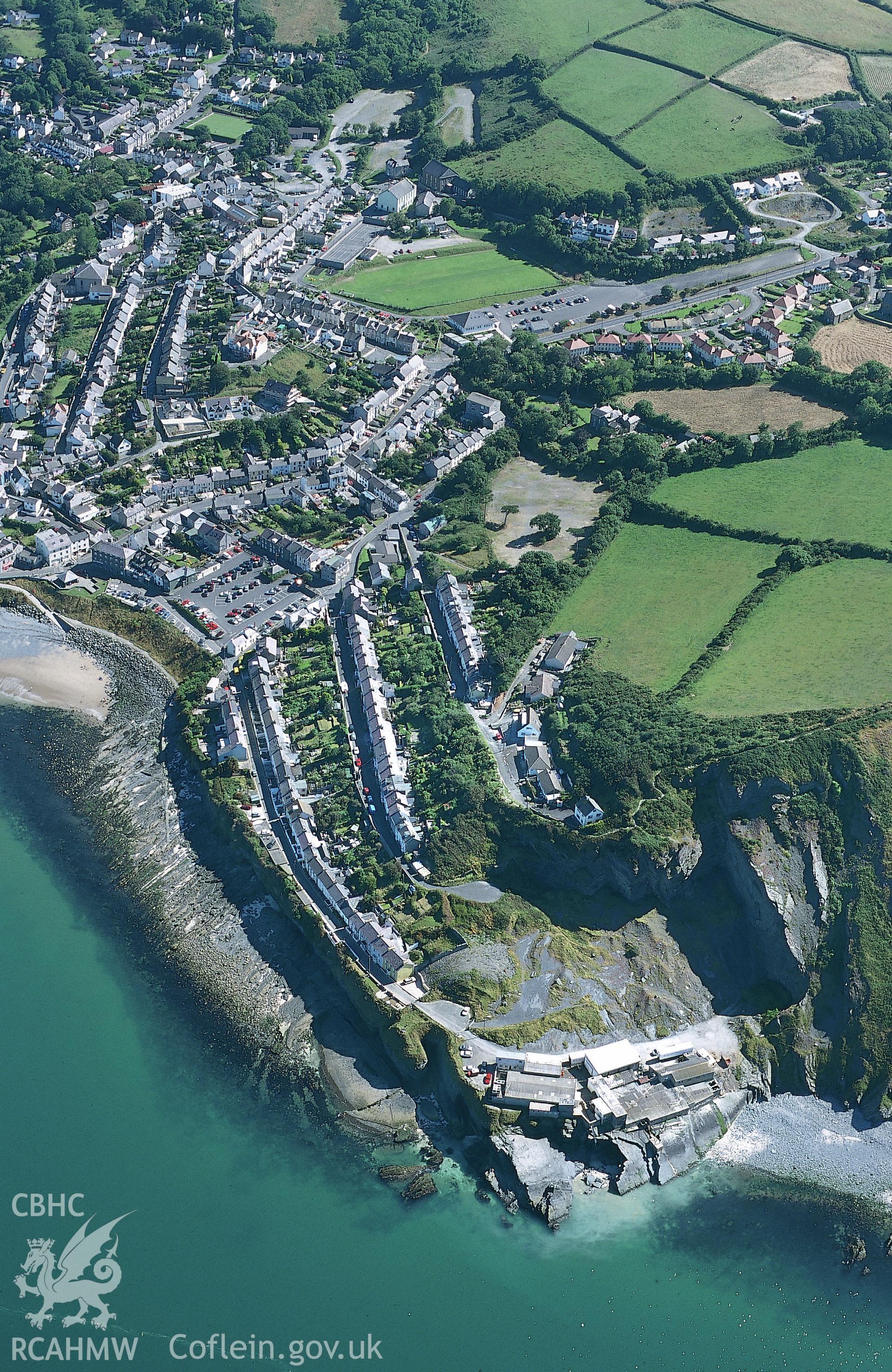 RCAHMW colour slide oblique aerial photograph of New Quay Harbour, New Quay, taken by T.G.Driver on the 17/07/2000