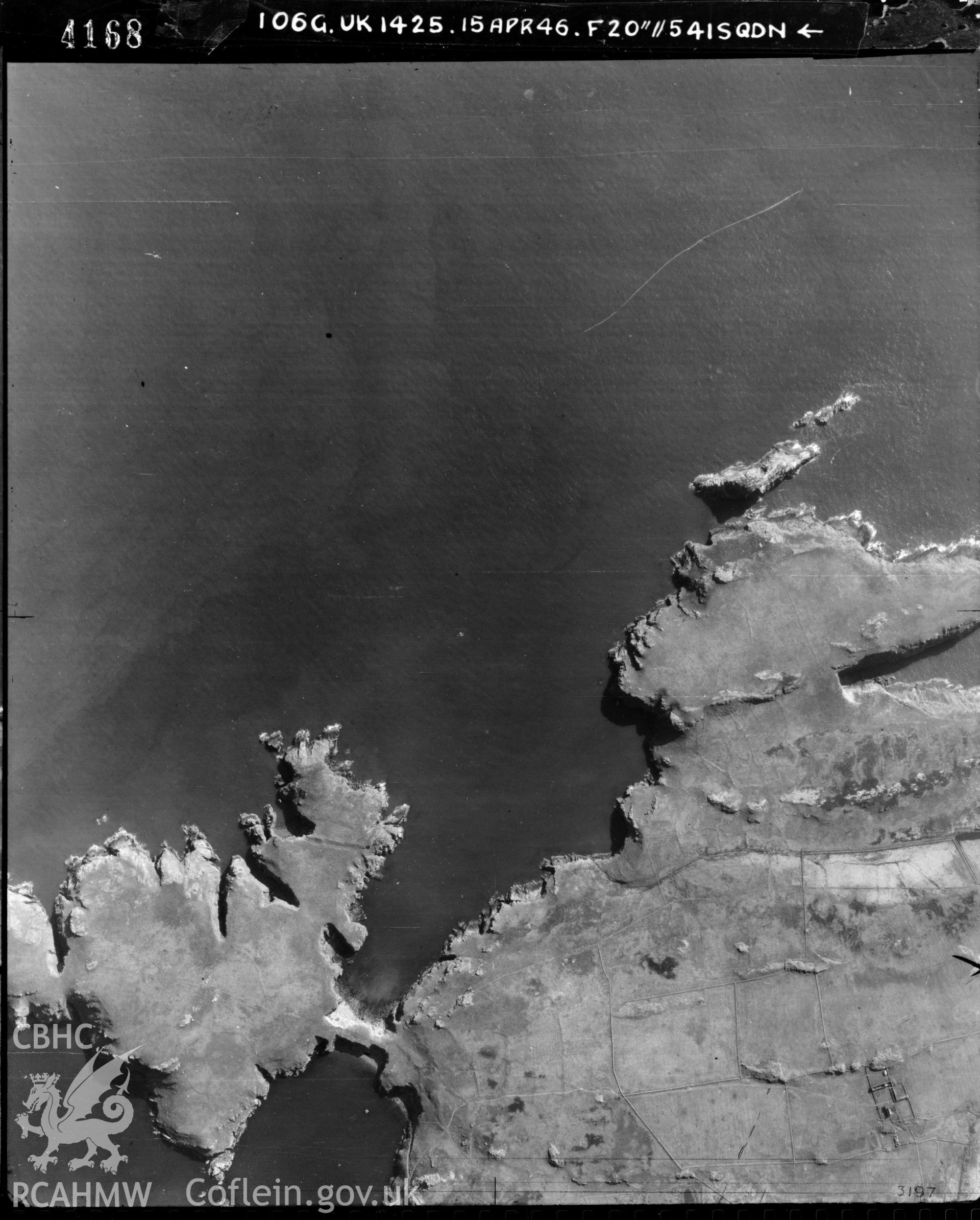 Black and white vertical aerial photograph taken by the RAF on 15/04/1946 centred on SM72970897 at a scale of 1:10000. The photograph includes part of Marloes and St Brides community in Pembrokeshire.