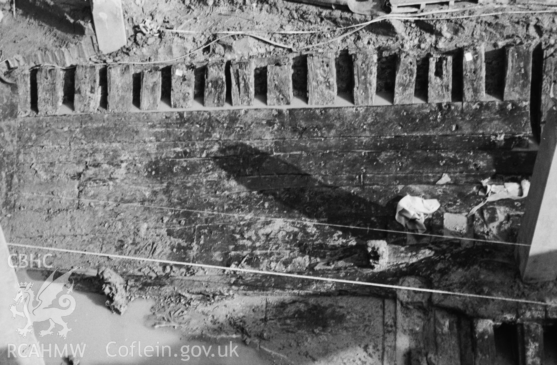 Excavation - detail of inner planking towards bow.