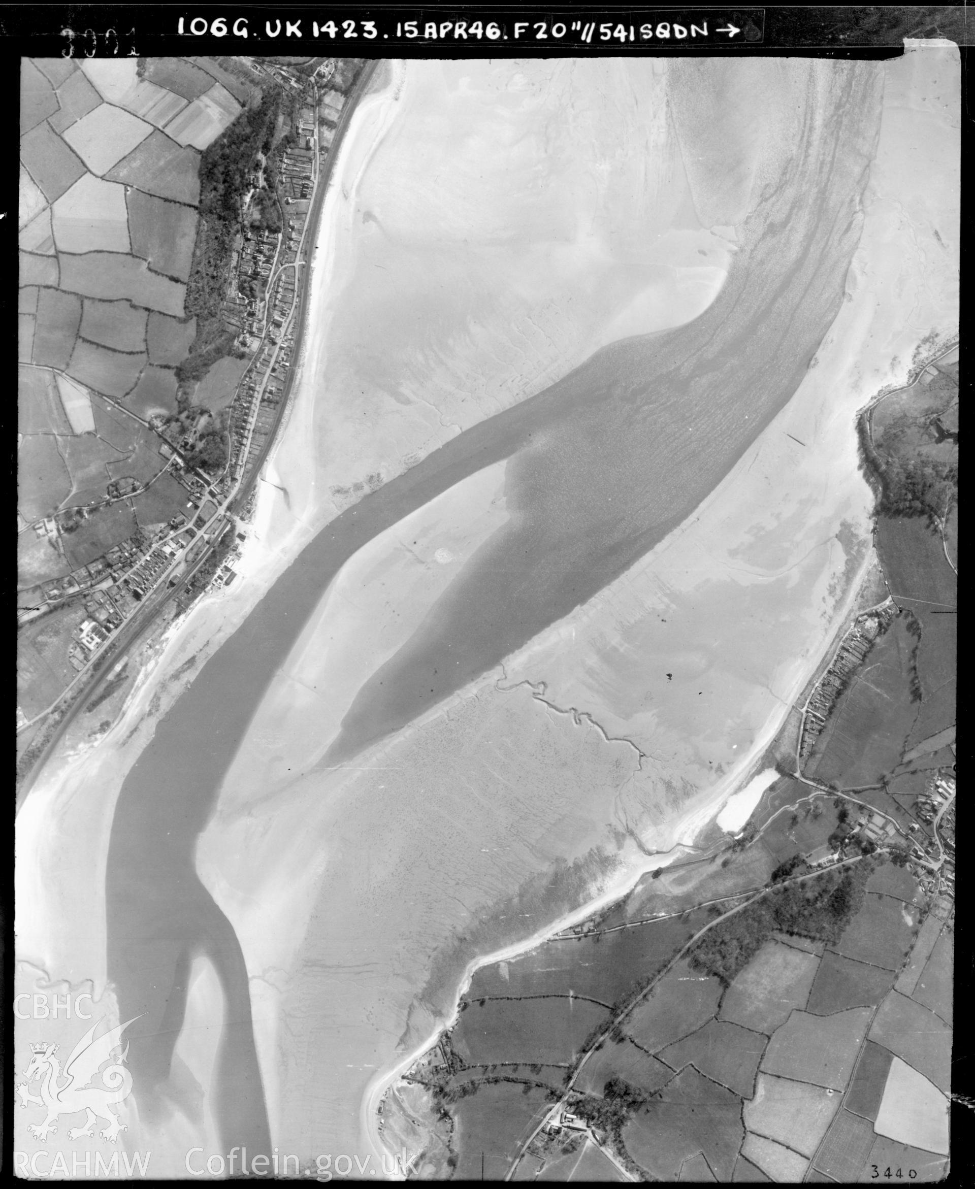 Black and white vertical aerial photograph taken by the RAF on 15/04/1946 centred on SN36251070 at a scale of 1:10000. The photograph includes part of St Ishmael community in Carmarthenshire.