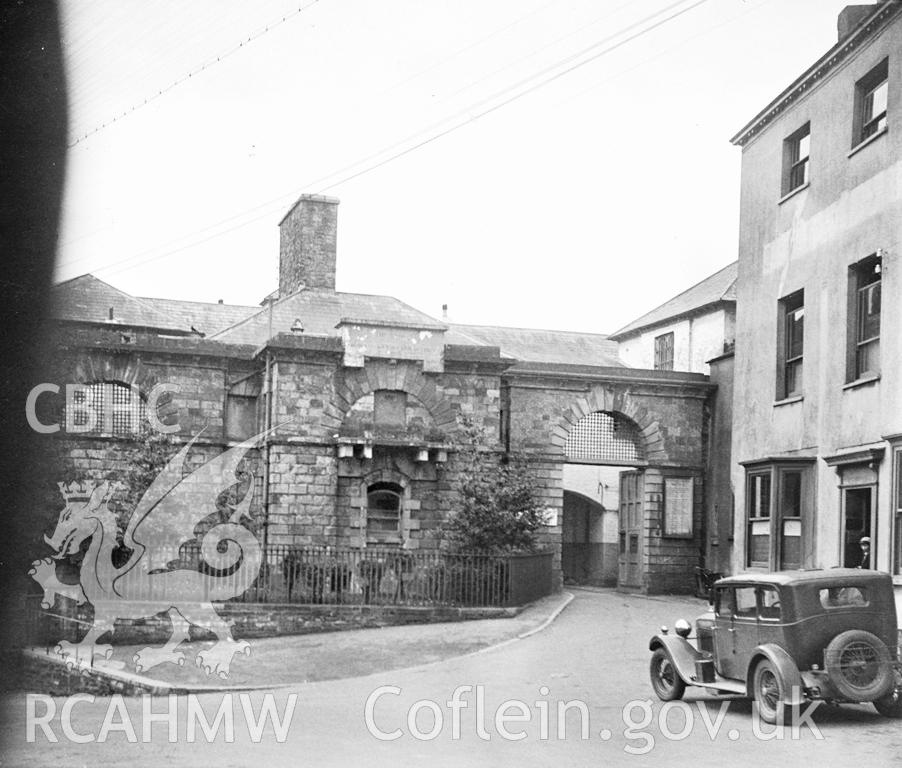 Front entrance. NA/CM/99/012