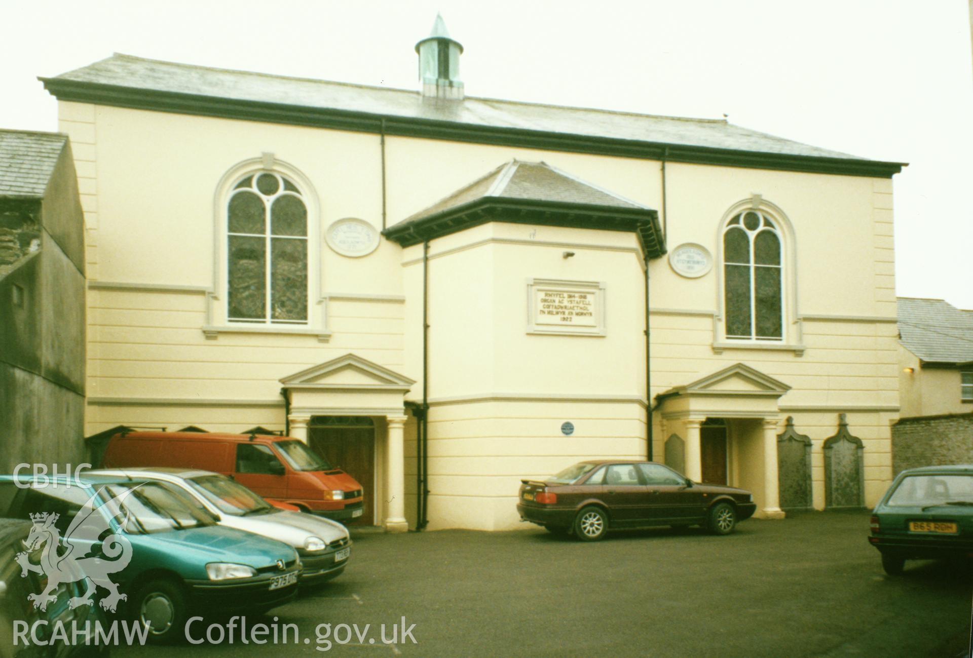 Digital copy of a colour photograph showing an exterior view of the Capel Heol-y-dwr, Carmarthen, taken by Robert Scourfield, c.1996.