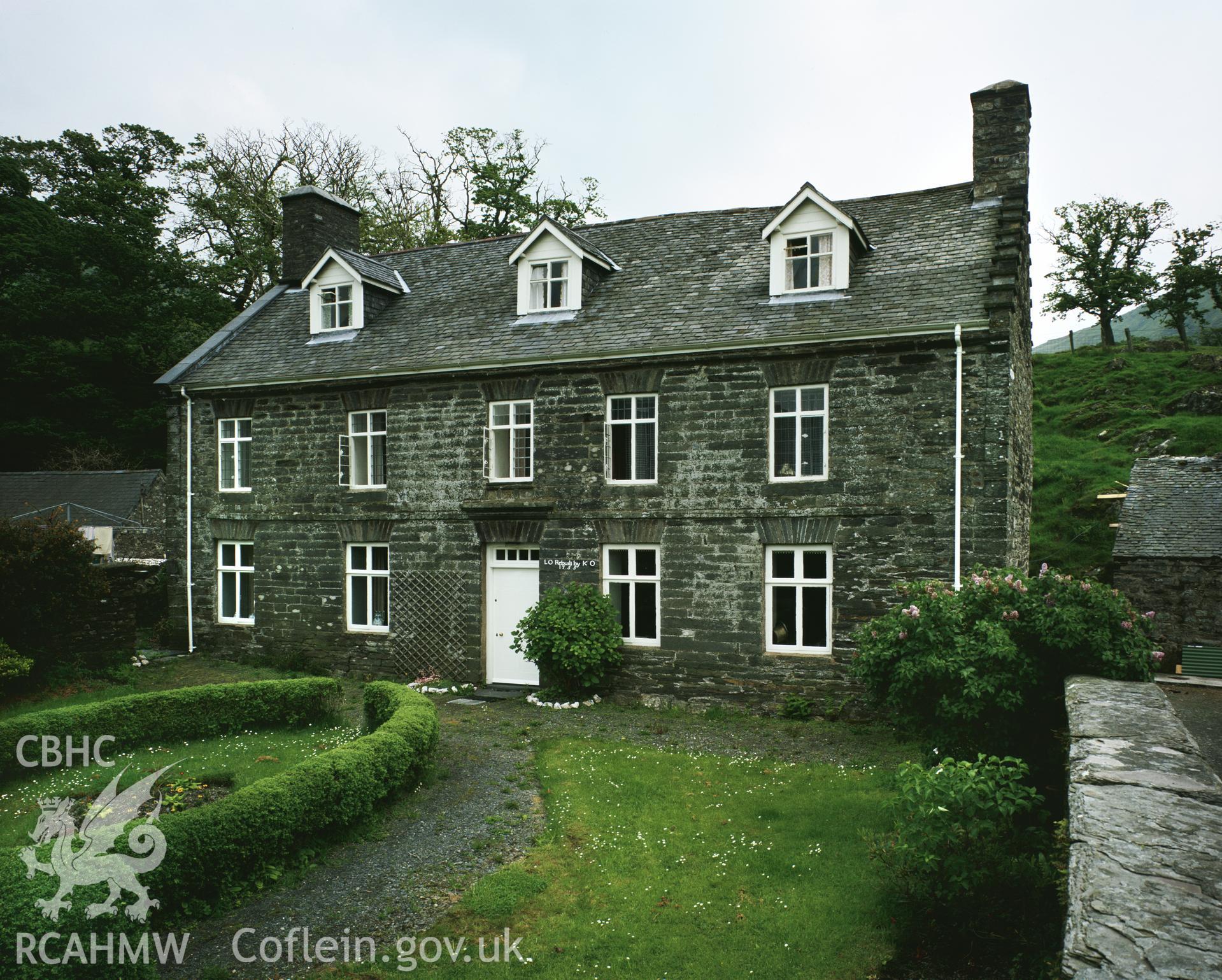 RCAHMW colour transparency showing Cae'r Berllan, Merioneth taken by I.N. Wright, 1979