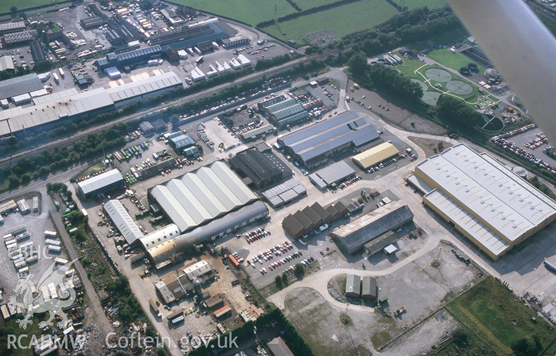 RCAHMW colour slide oblique aerial photograph of Ferry Engineering Works, Connah's Quay, Queensferry, taken by T.G.Driver on the 30/08/2000