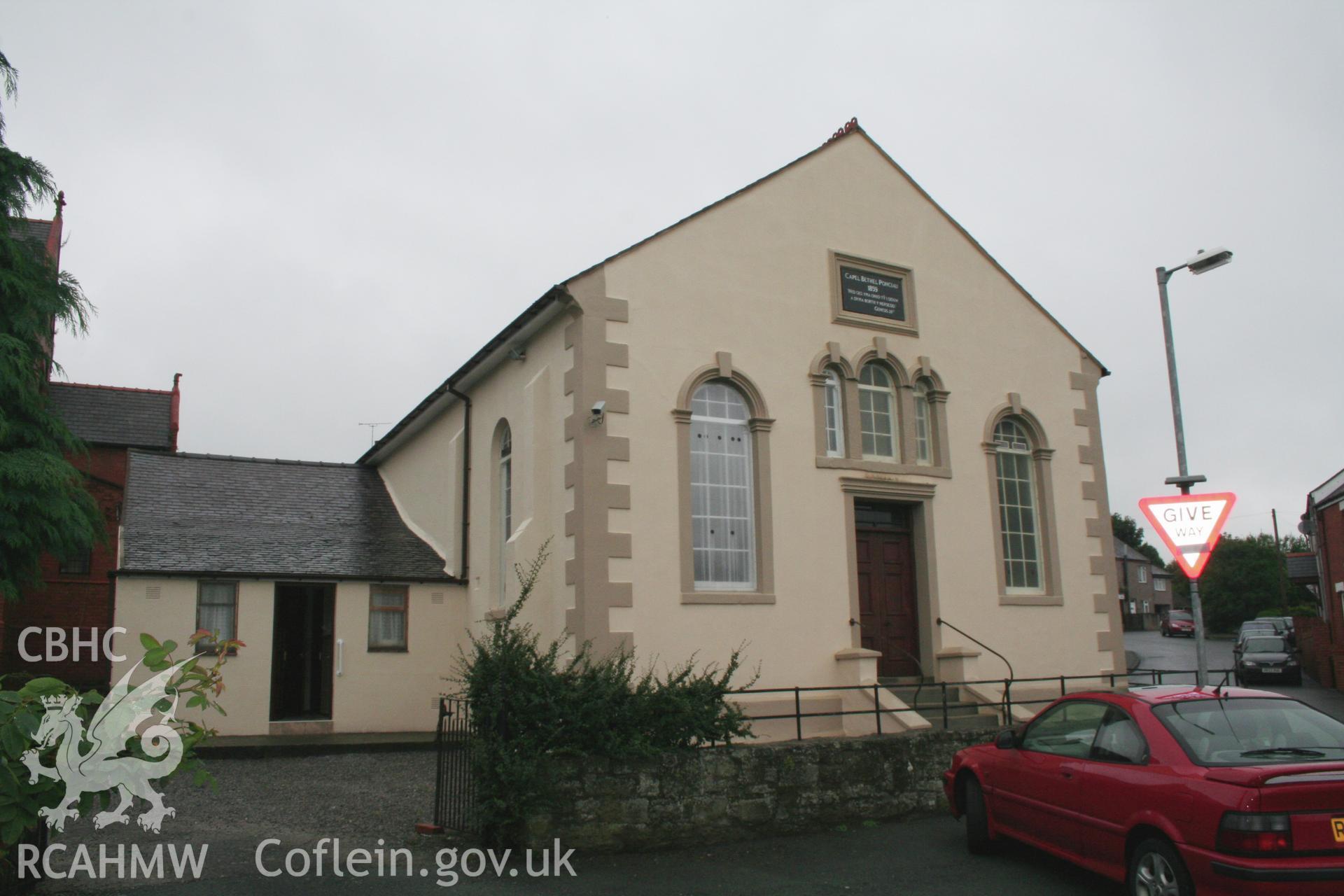 Exterior fa?ade of chapel from the south-east.
