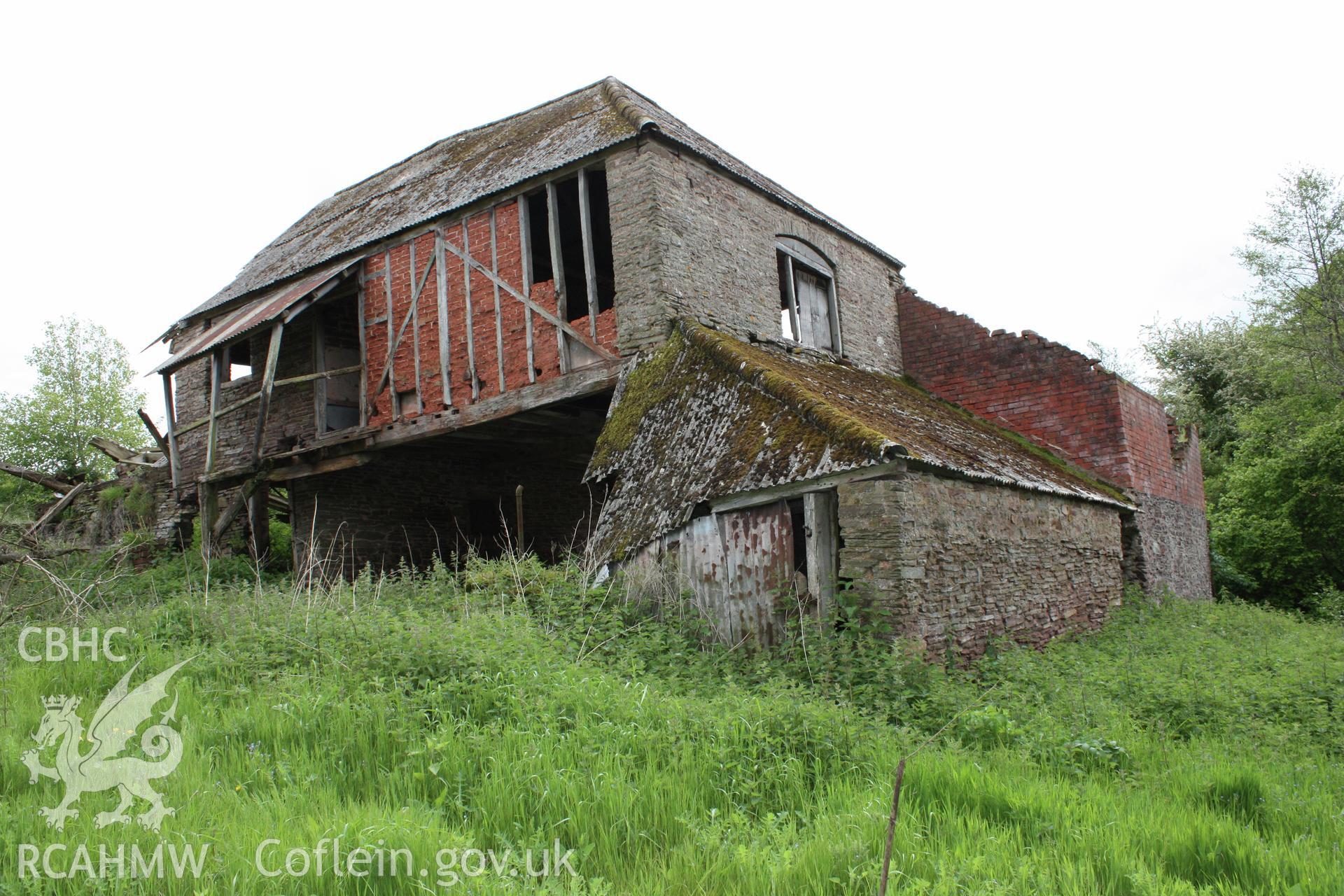 3/4 view from north-west showing granary & cattle lean-to.