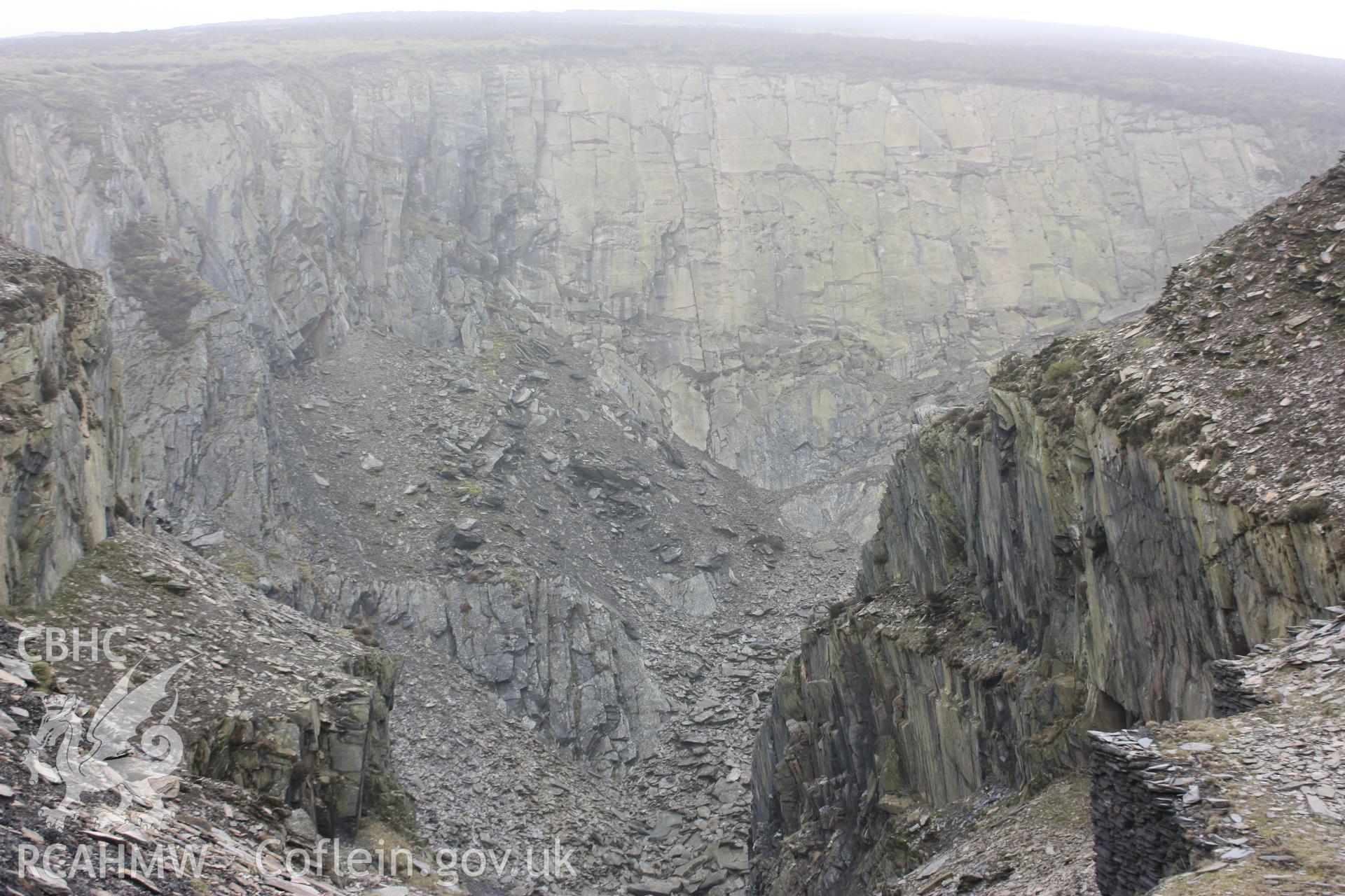 Quarry cut at Moel-y-Faen, with the former land surface visible above.