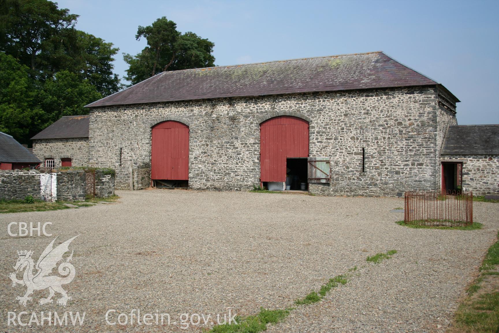 Barn, Llanaeron Home Farm, from the west, taken by Brian Malaws on 01 July 2006.