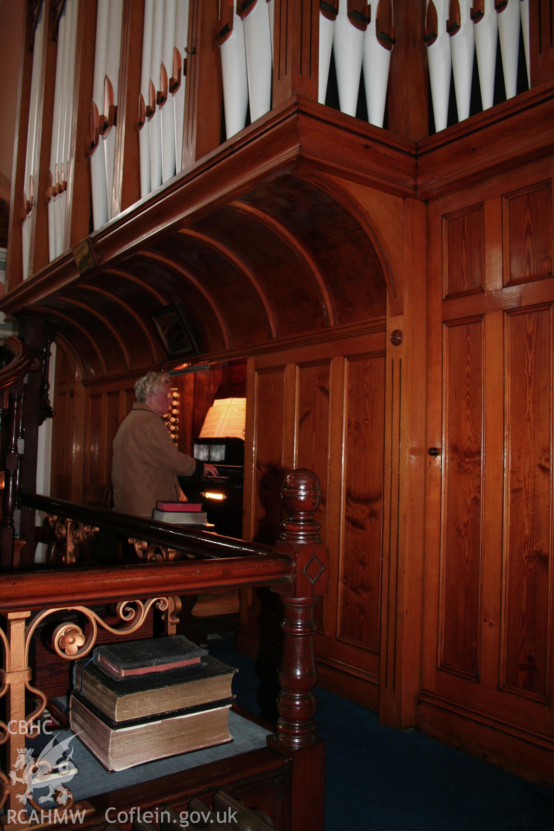 Interior, organ