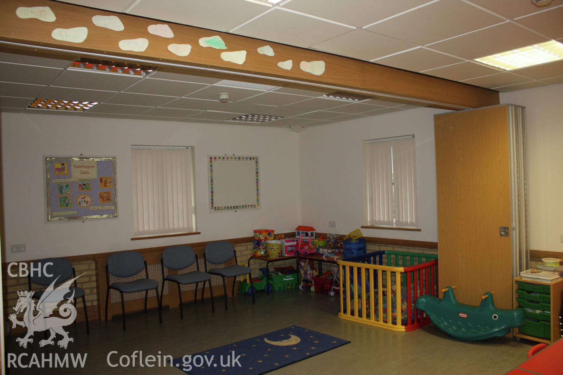 Internal, creche