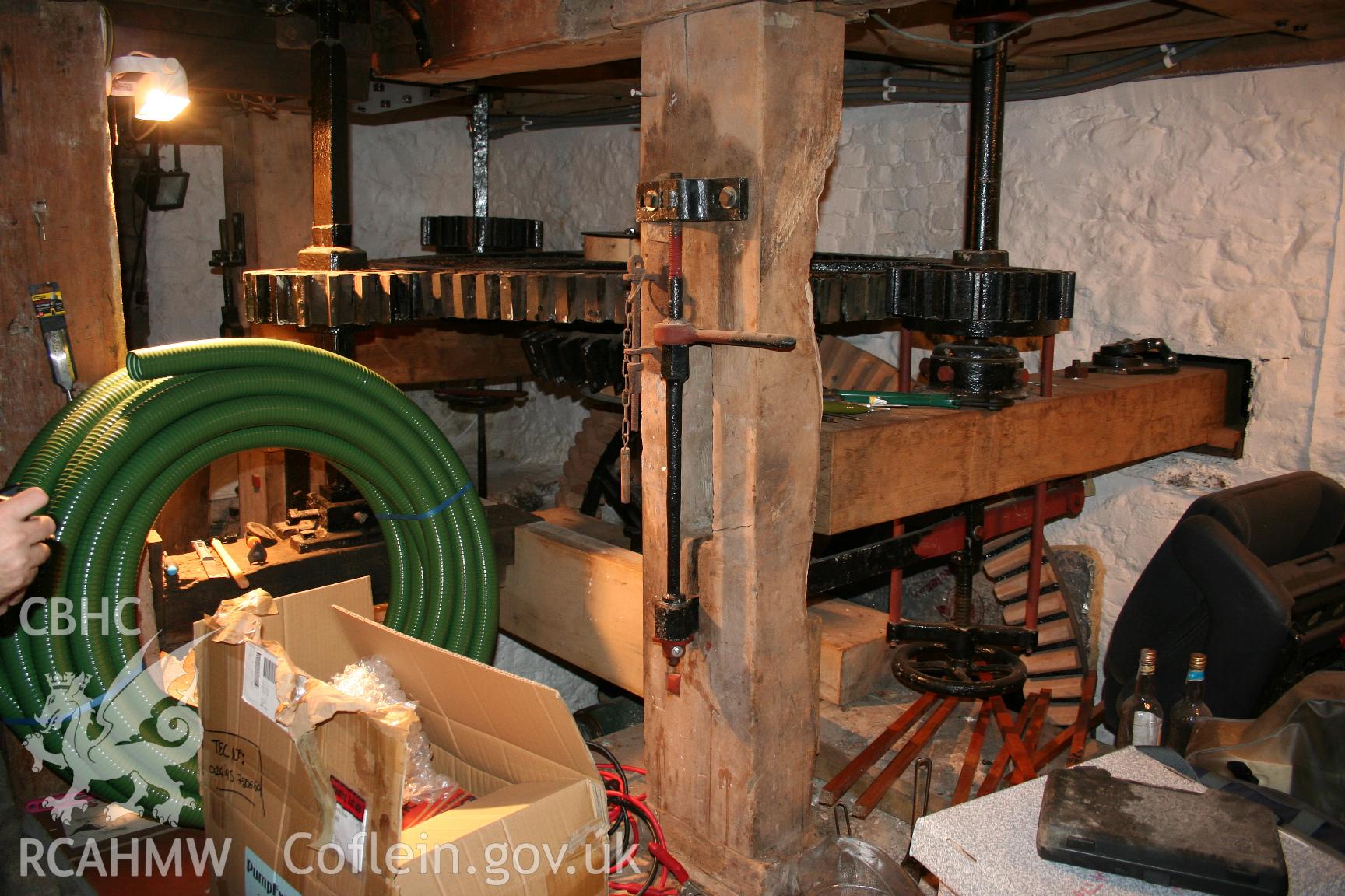 Hurst frame and gearing, Little Mill, taken by Brian Malaws on 18 October 2008.